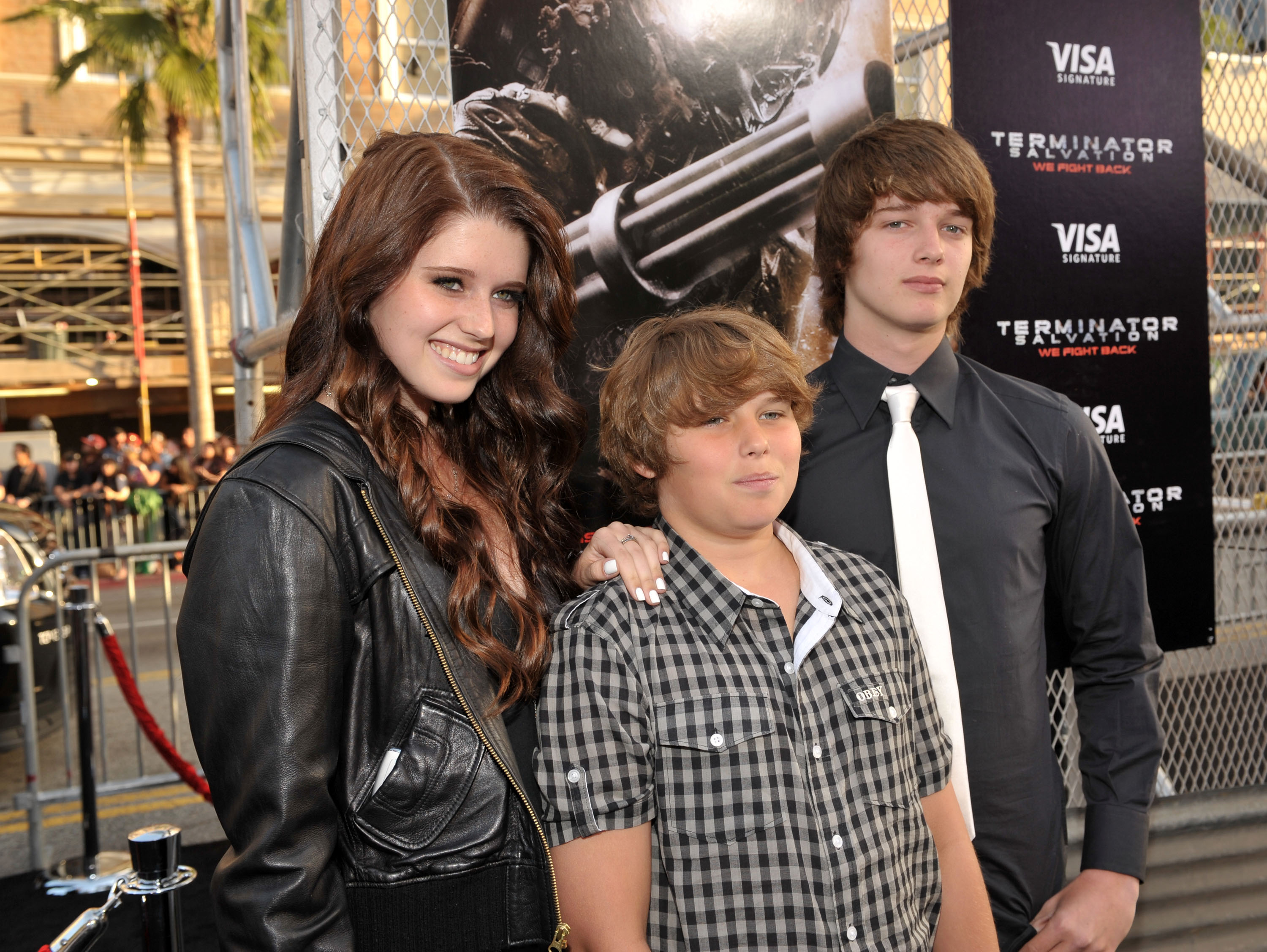 Katherine Schwarzenegger, Christopher Schwarzenegger y Patrick Schwarzenegger el 14 de mayo de 2009 en Hollywood, California | Fuente: Getty Images