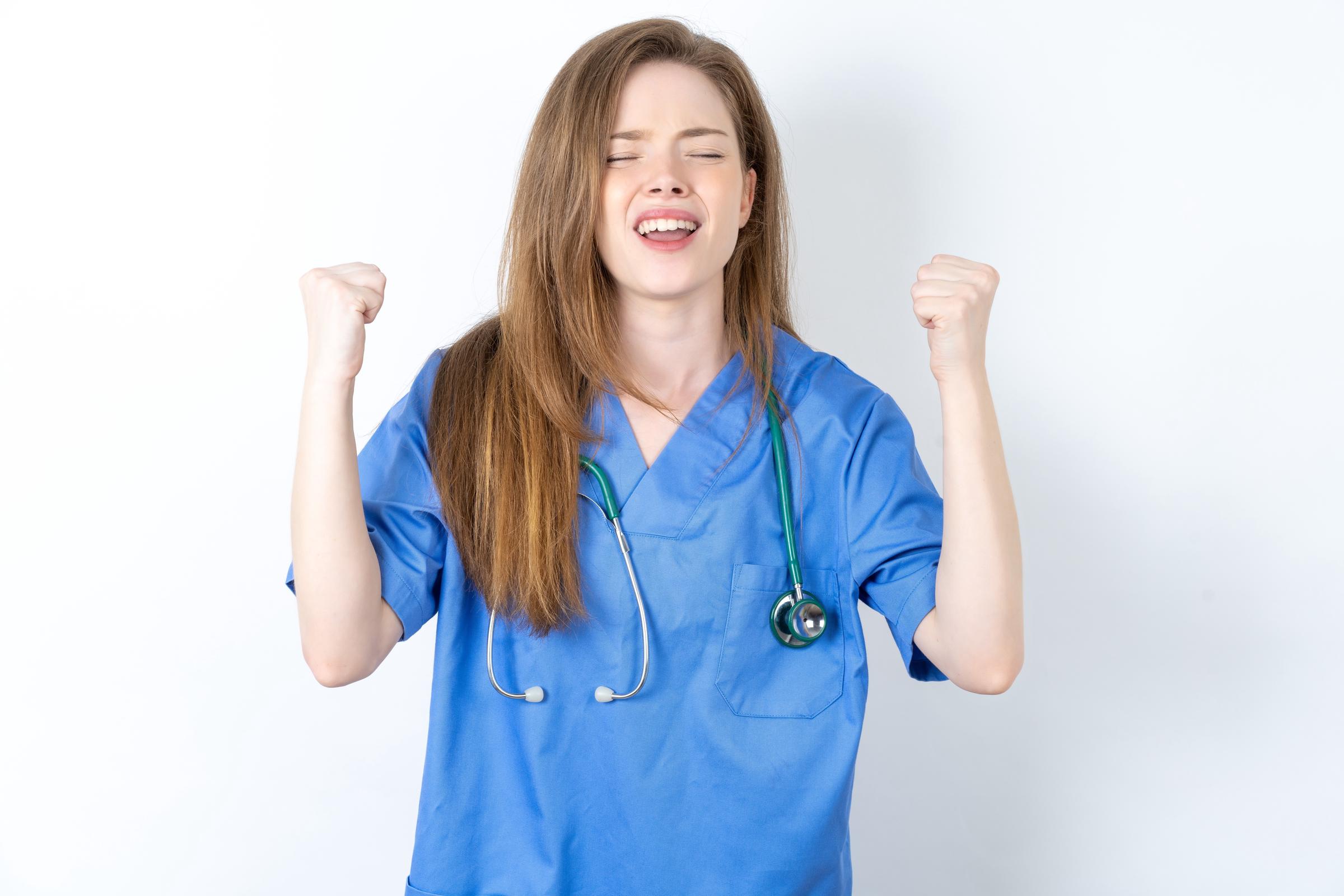 Enfermera feliz | Fuente: Shutterstock