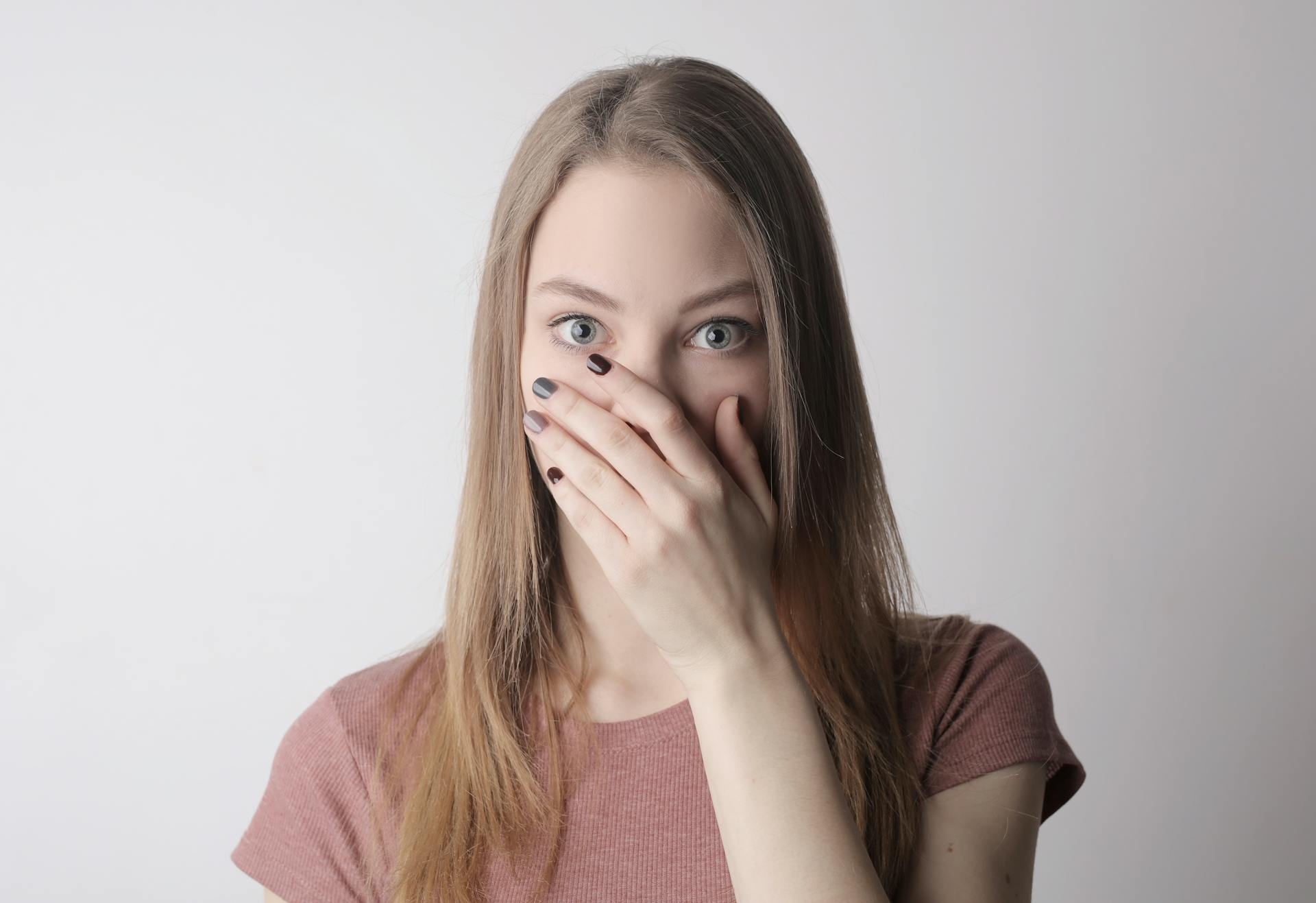 Una mujer sorprendida | Fuente: Pexels