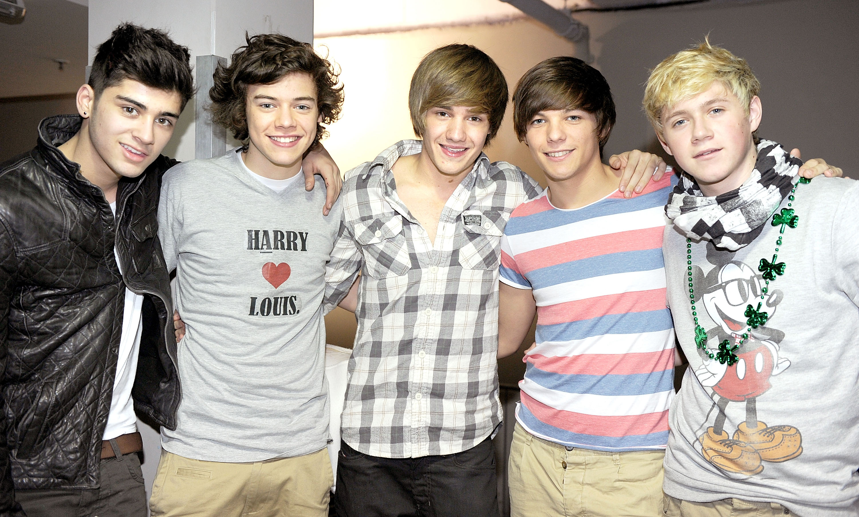 Zayn Malik, Harry Styles, Liam Payne, Louis Tomlinson y Niall Horan en Manchester, Inglaterra, el 7 de marzo de 2011 | Fuente: Getty Images