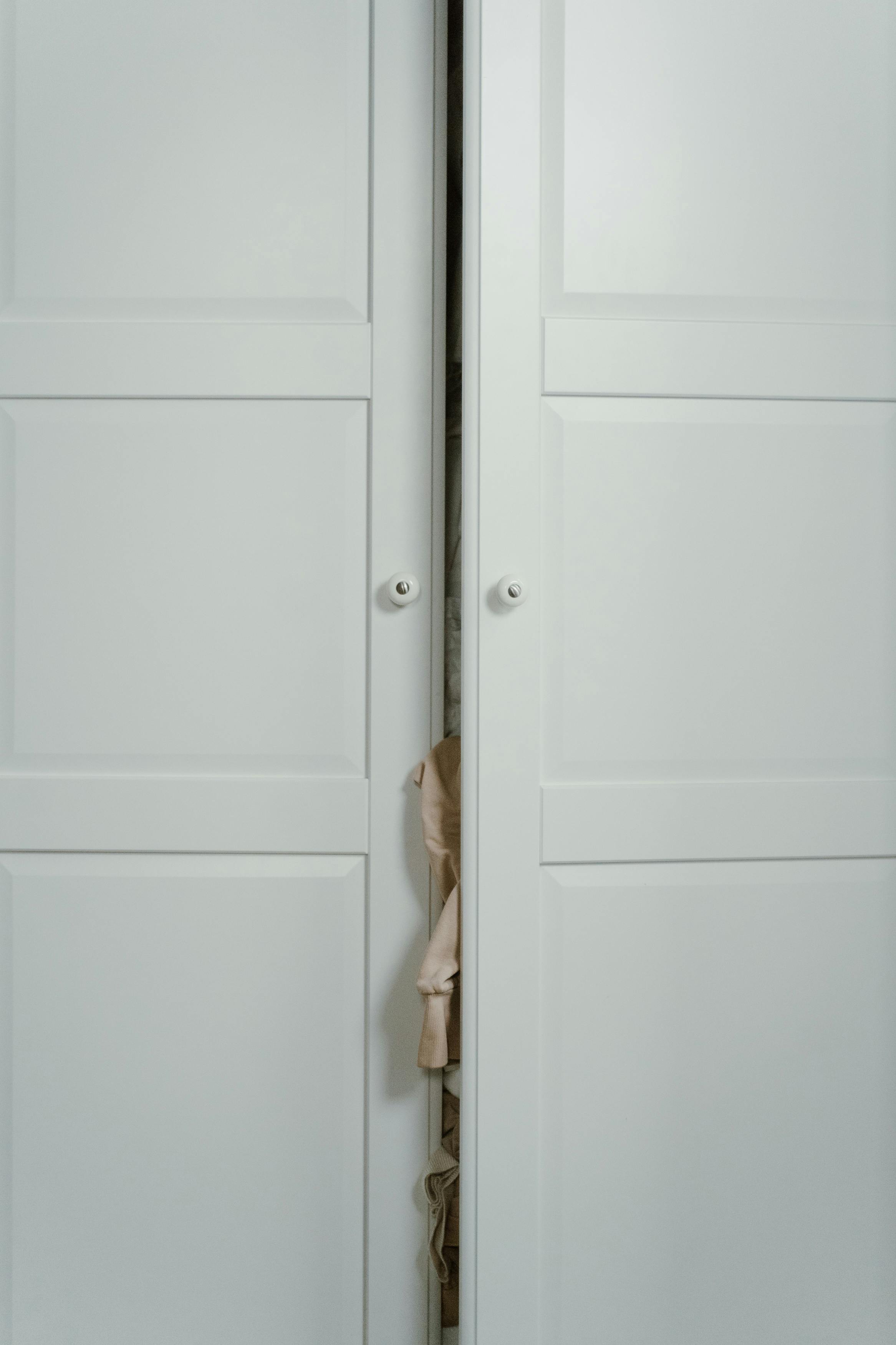 Un armario cerrado | Fuente: Pexels