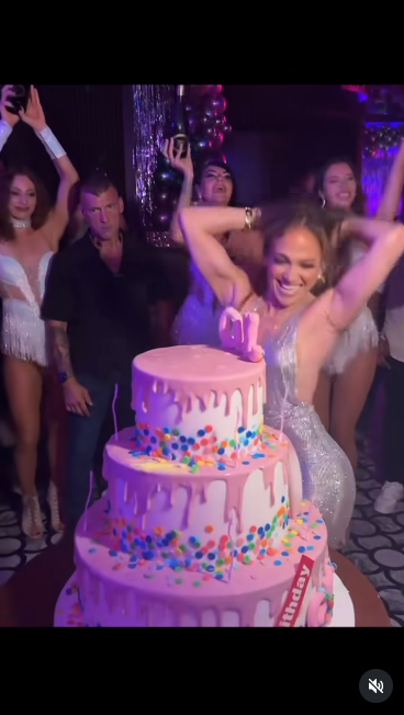 El cumpleaños de 56 de JLo en Turquía. | Foto: instagram.com/peopleenespanol