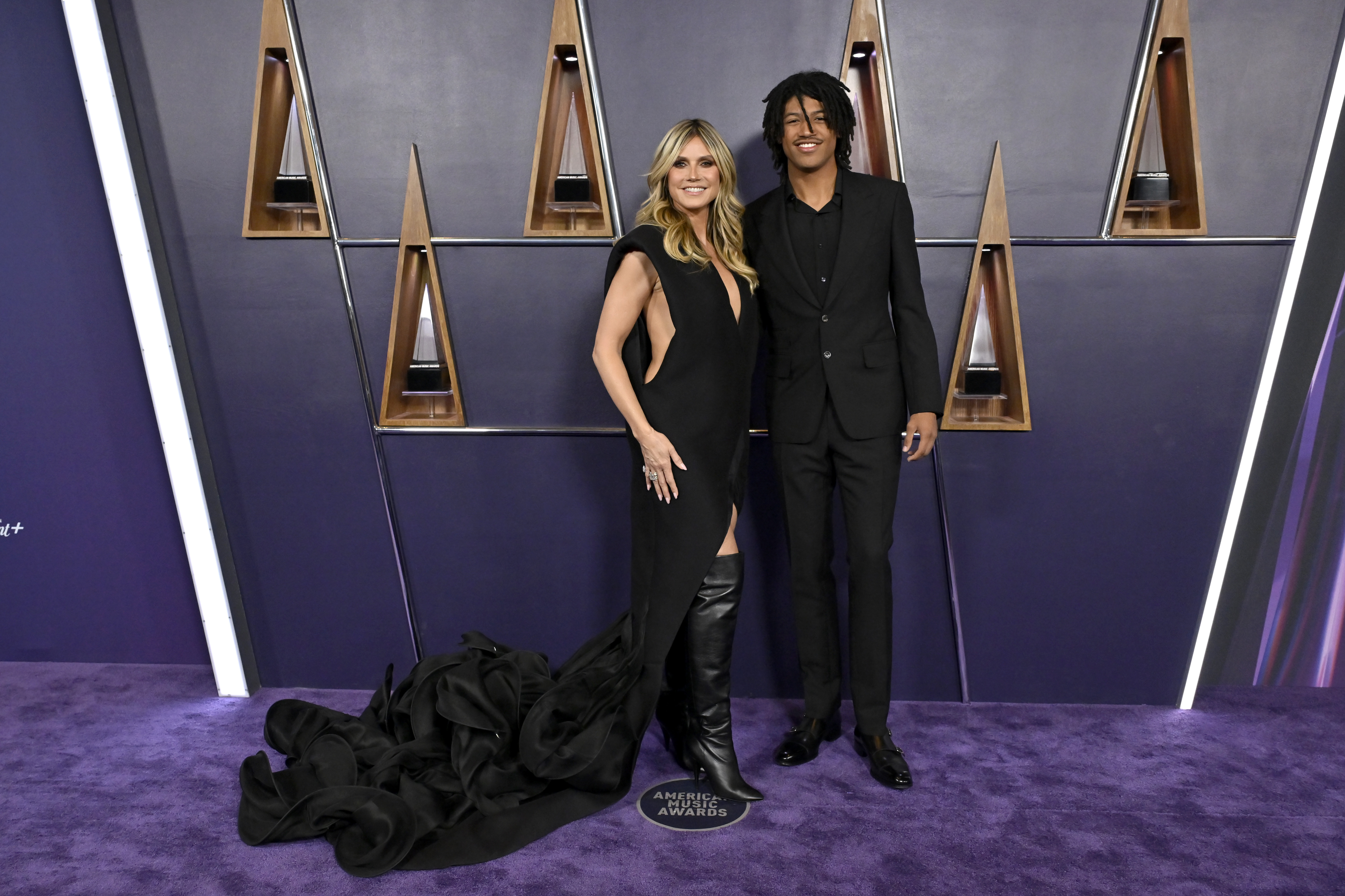 Heidi Klum y Henry Samuel asisten a los 2025 American Music Awards en Fontainebleau Las Vegas el 26 de mayo de 2025, en Las Vegas, Nevada. | Fuente: Getty Images