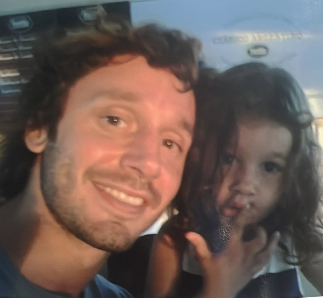 Benjamín Vicuña y su hija Blanca. | Foto: instagram.com/benjaminvicuna.ok