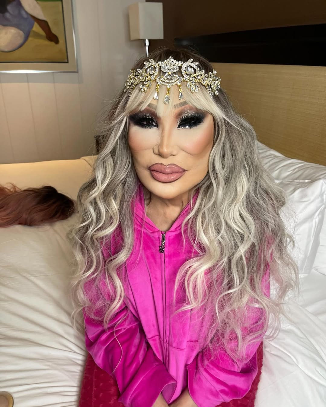 Lyn May posando para una foto, fechada en junio de 2025 | Fuente: Instagram/lyn_may_