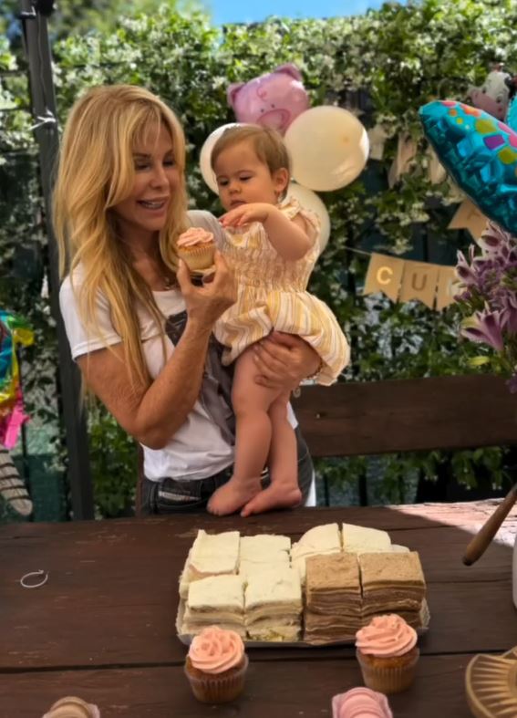 Graciela Alfano y su nieta, Catalina | Fuente: Instagram/iconoalfano