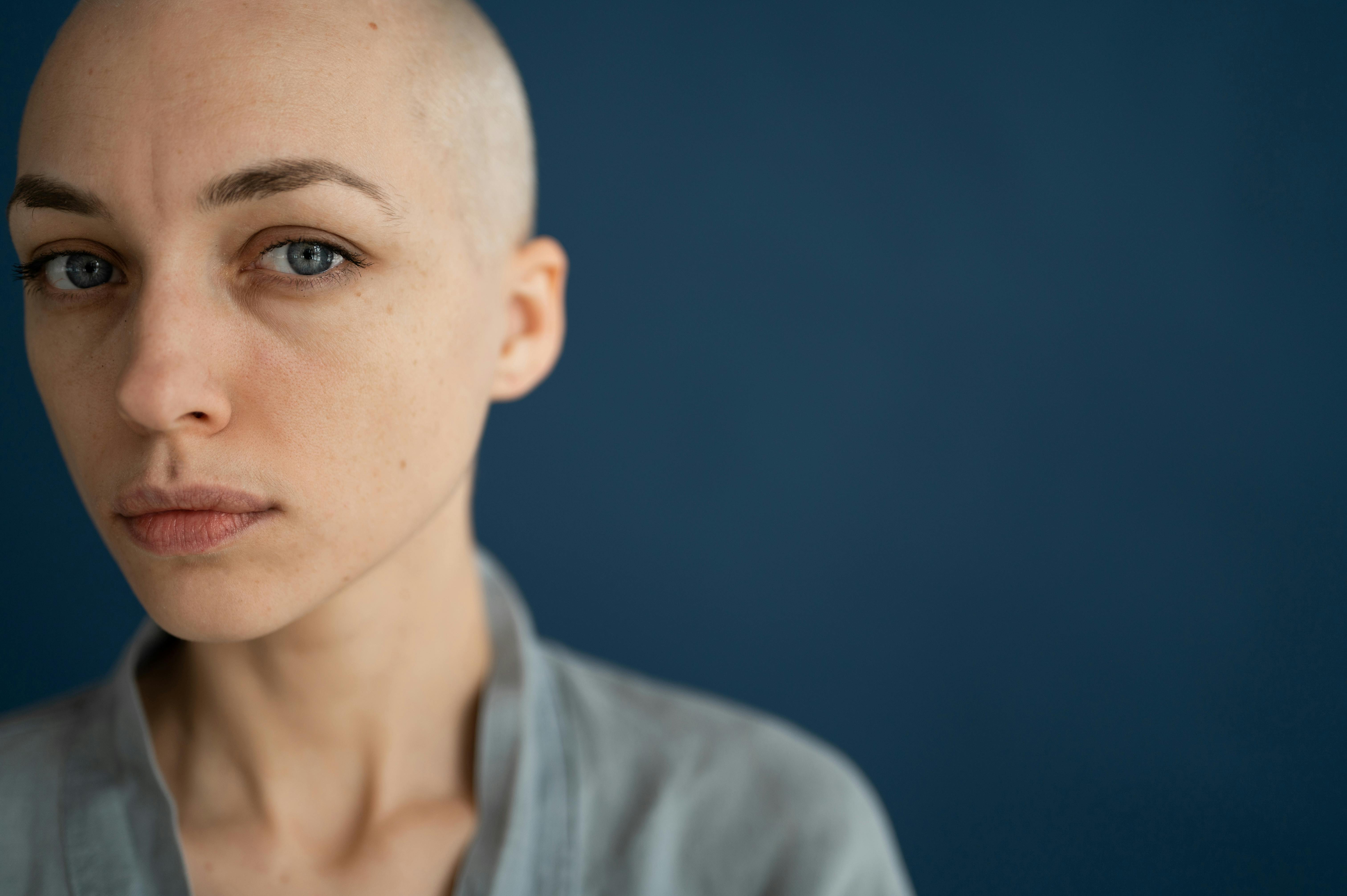 Una mujer poco impresionada | Fuente: Pexels