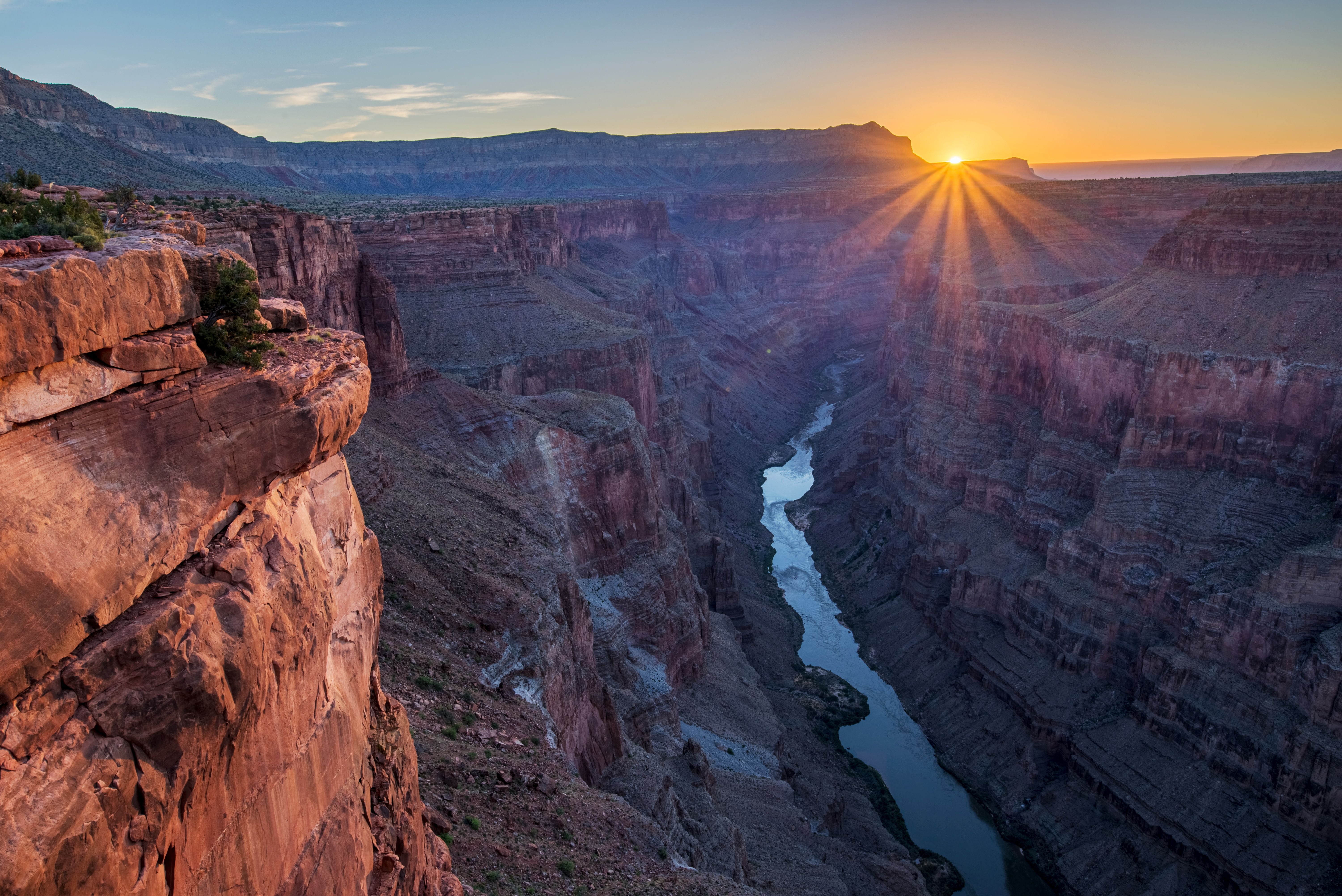 A stunning sunrise illuminates Toroweap Point in the Grand Canyon with vibrant colors | Source: Pexels