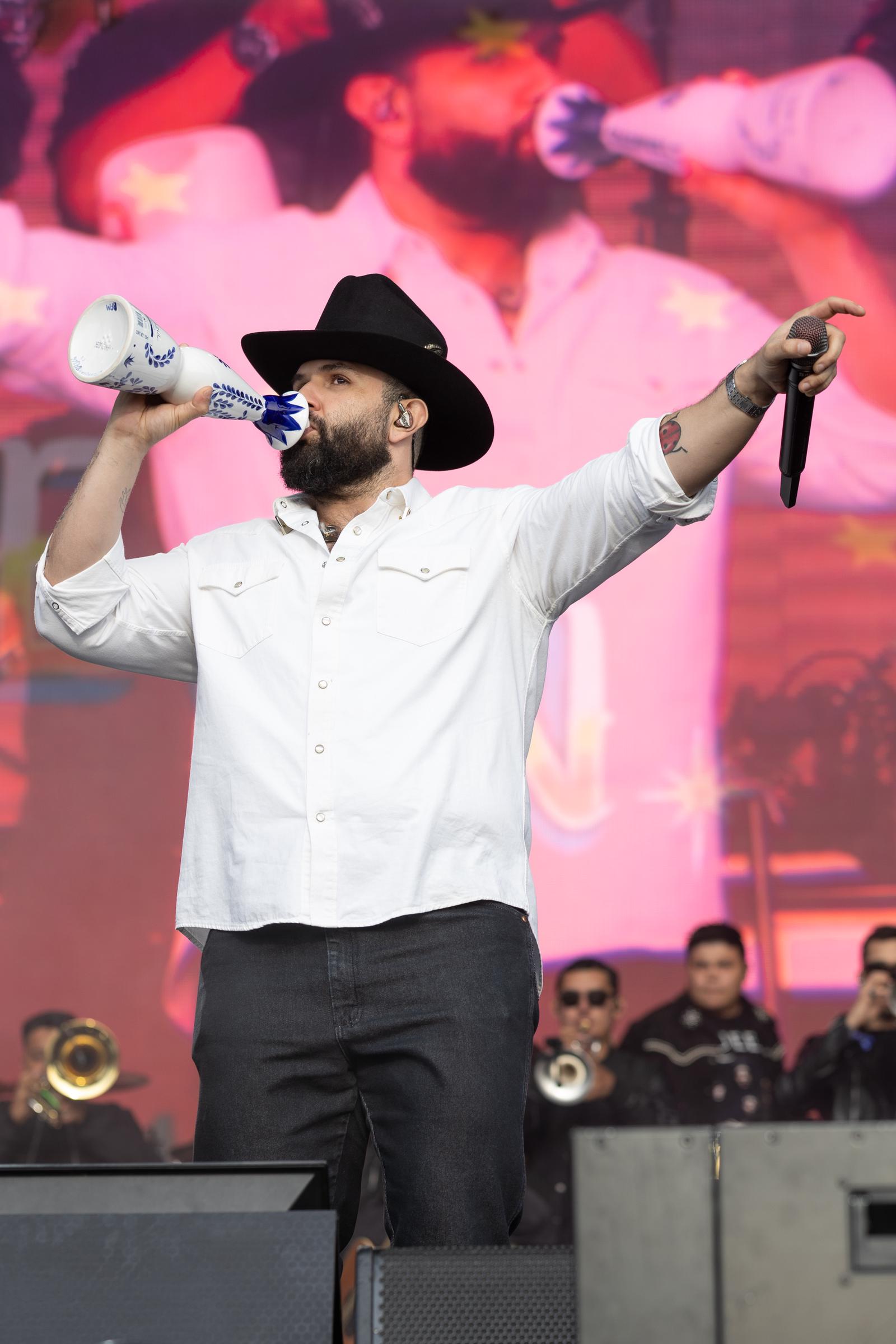Carín León actúa en el BottleRock Napa Valley 2025 en la Napa Valley Expo el 25 de mayo de 2025 en Napa, California. | Fuente: Getty Images