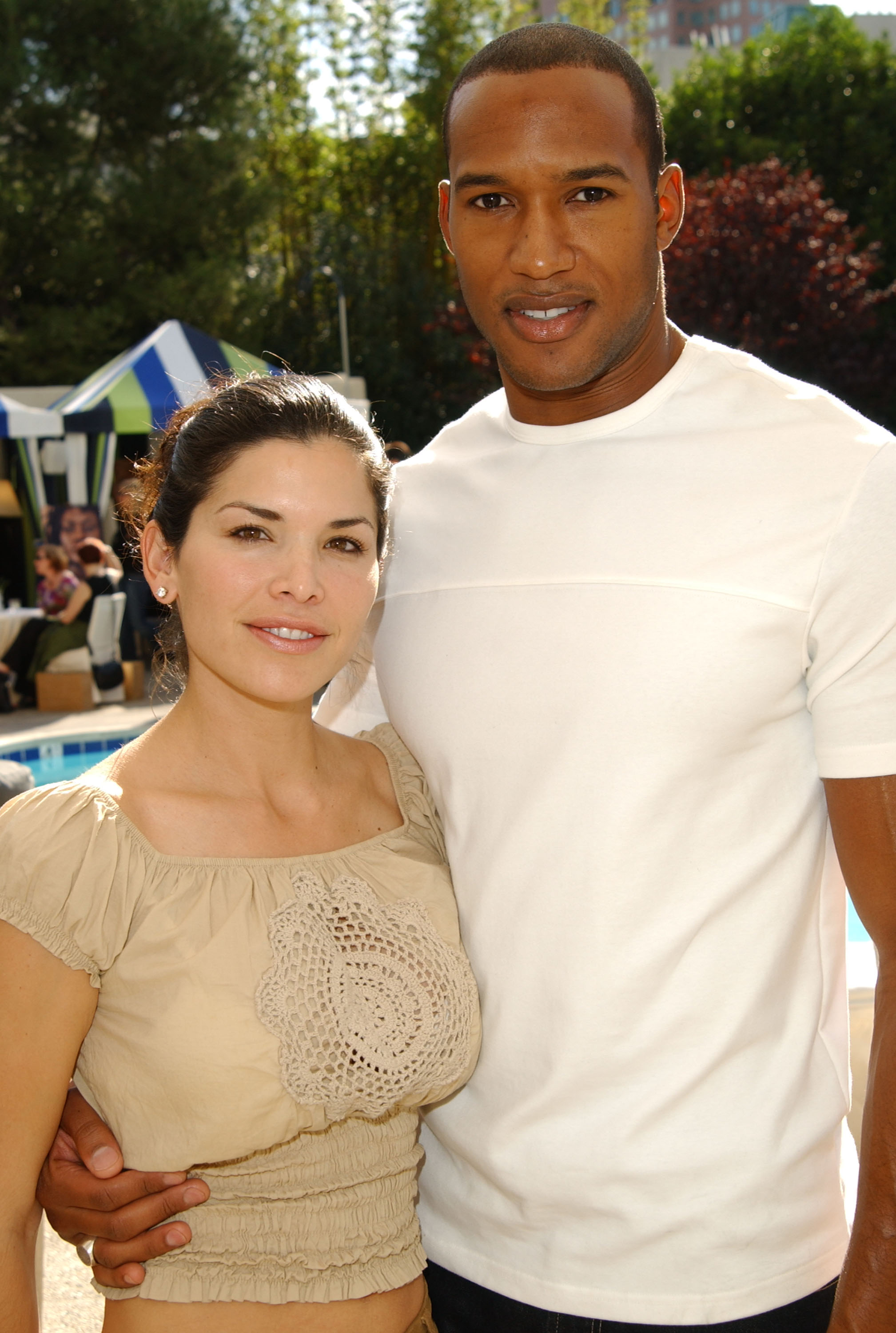 Lauren Sánchez y Henry Simmons en el 2º evento anual Danny Seo SuperNatural Super Suite el 16 de noviembre de 2002, en Westwood, California. | Fuente: Getty Images.