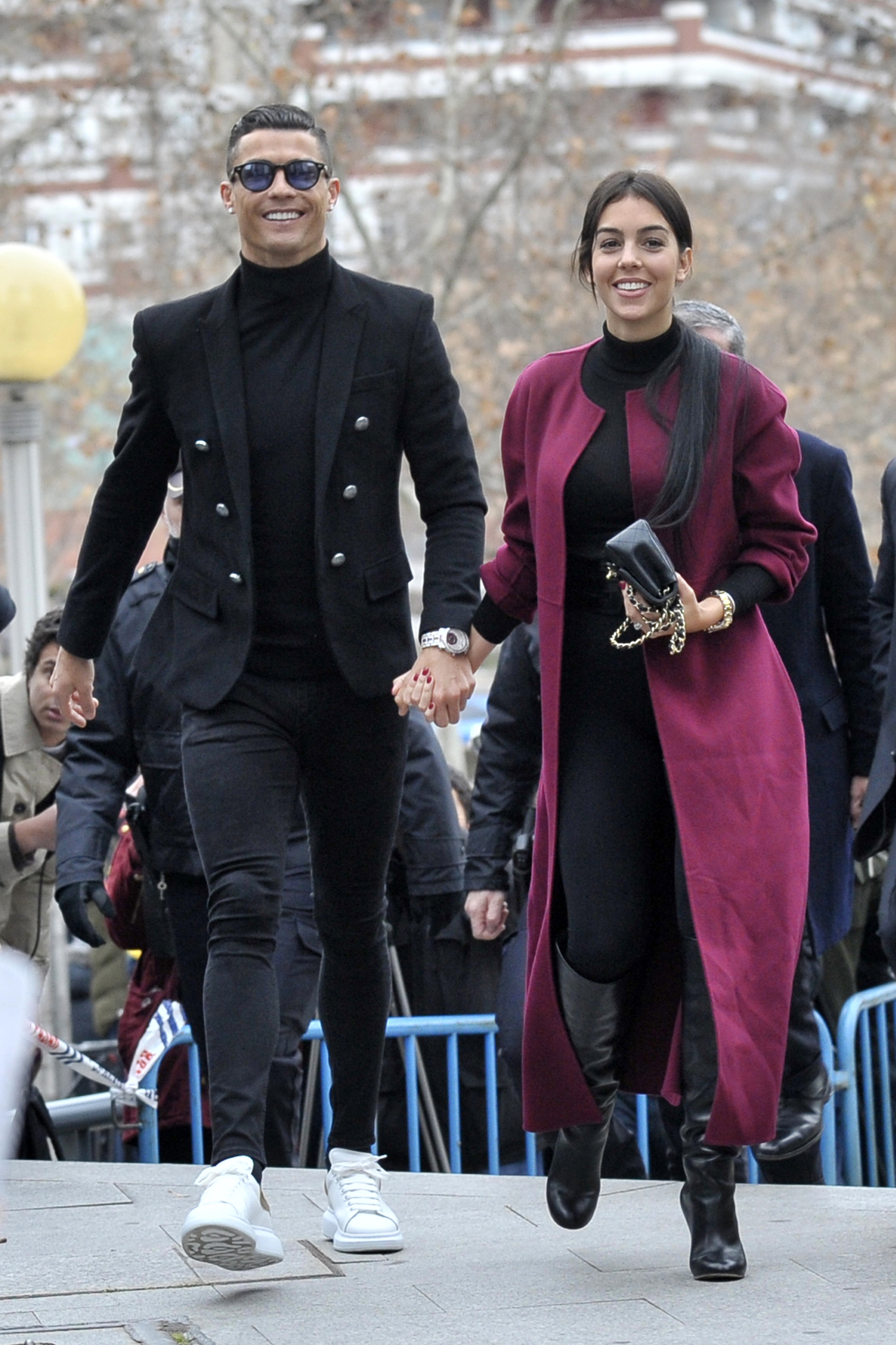Cristiano Ronaldo y Georgina Rodríguez llegan a la Audiencia Provincial el 22 de enero de 2019 en Madrid, España. | Fuente: Getty Images