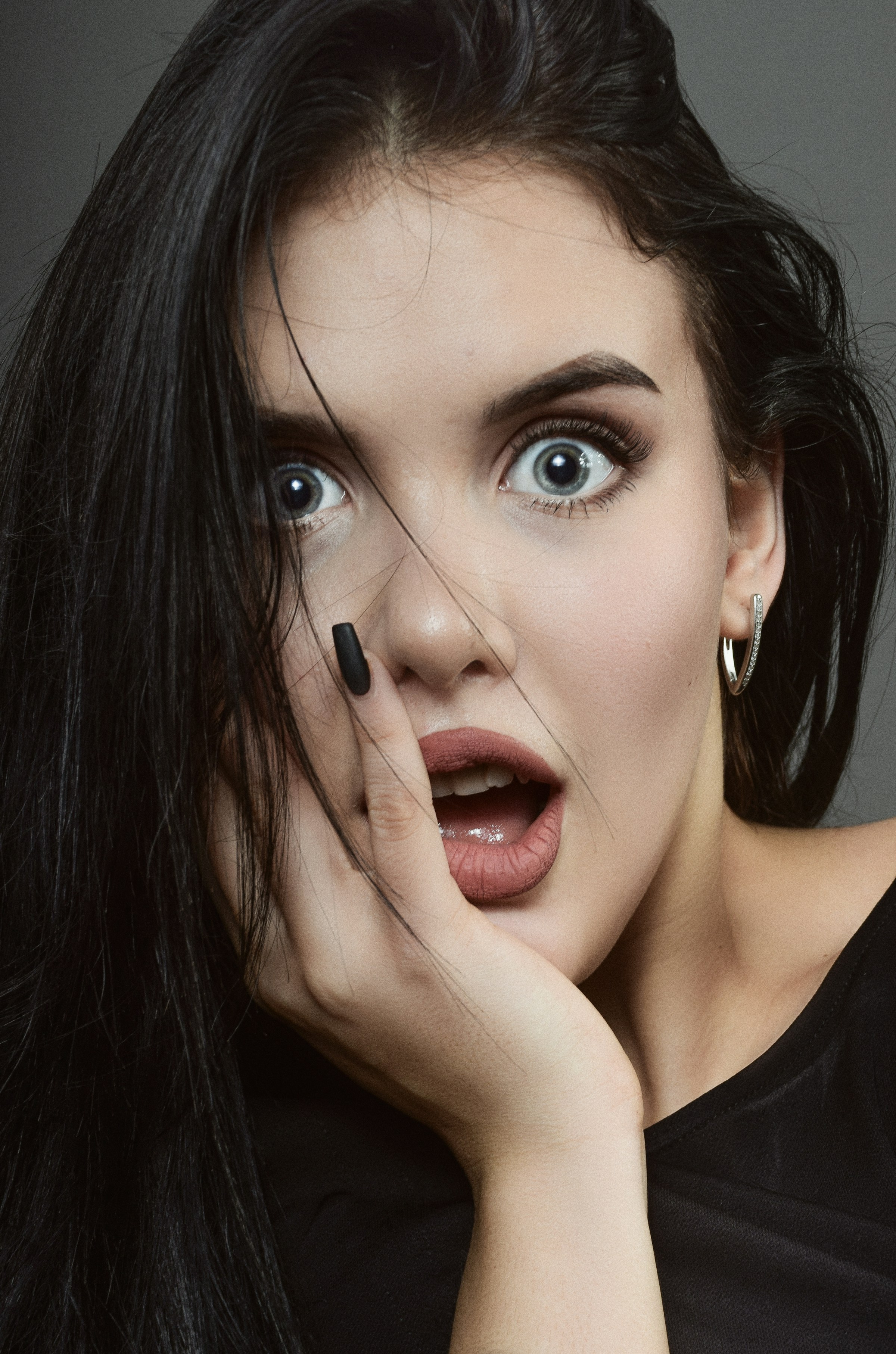 Una mujer conmocionada | Fuente: Unsplash