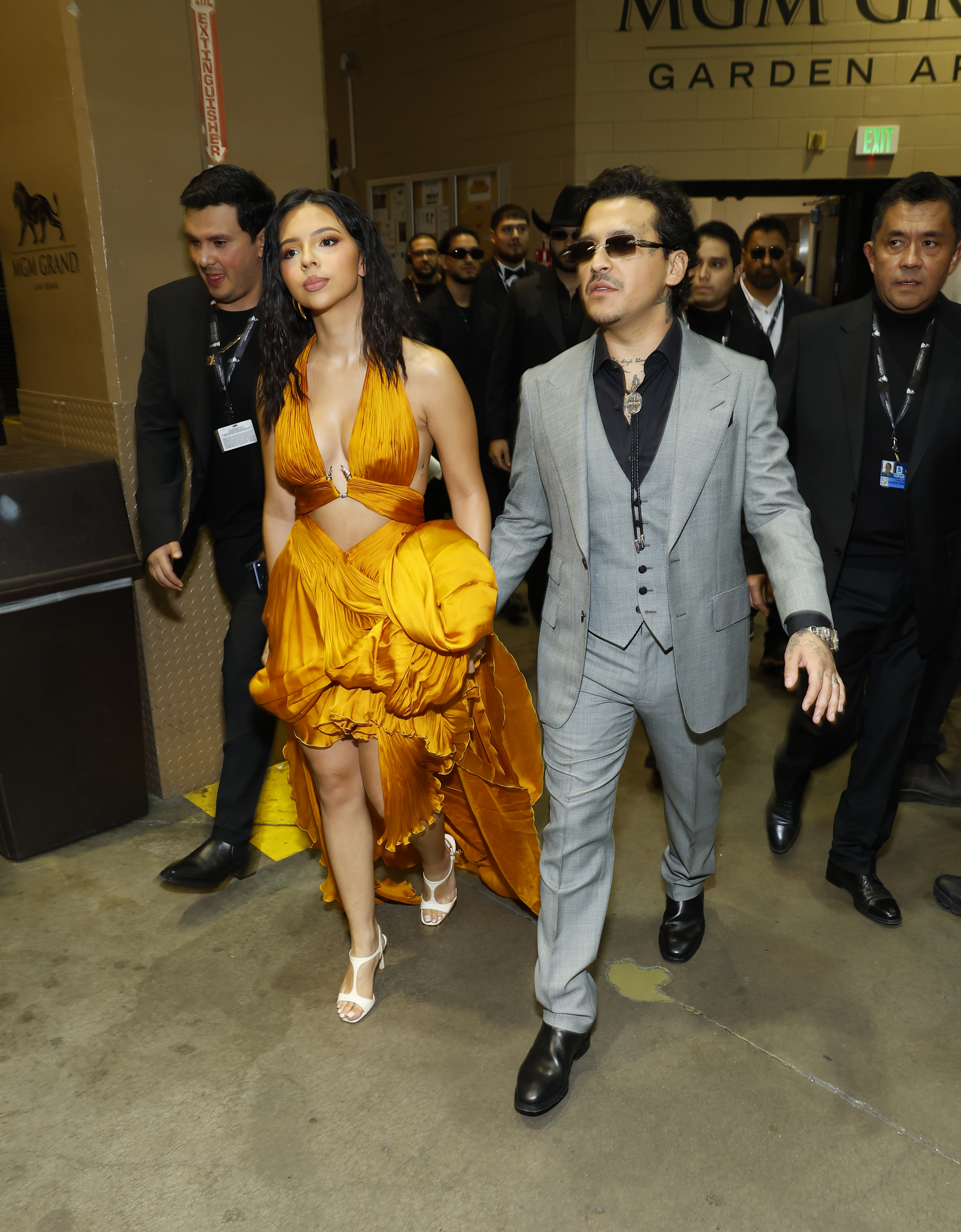 Christian Nodal y Ángela Aguilar en la 26ª edición de los Premios Grammy Latinos en el MGM Grand Garden Arena el 13 de noviembre de 2025 en Las Vegas, Nevada. | Fuente: Getty Images