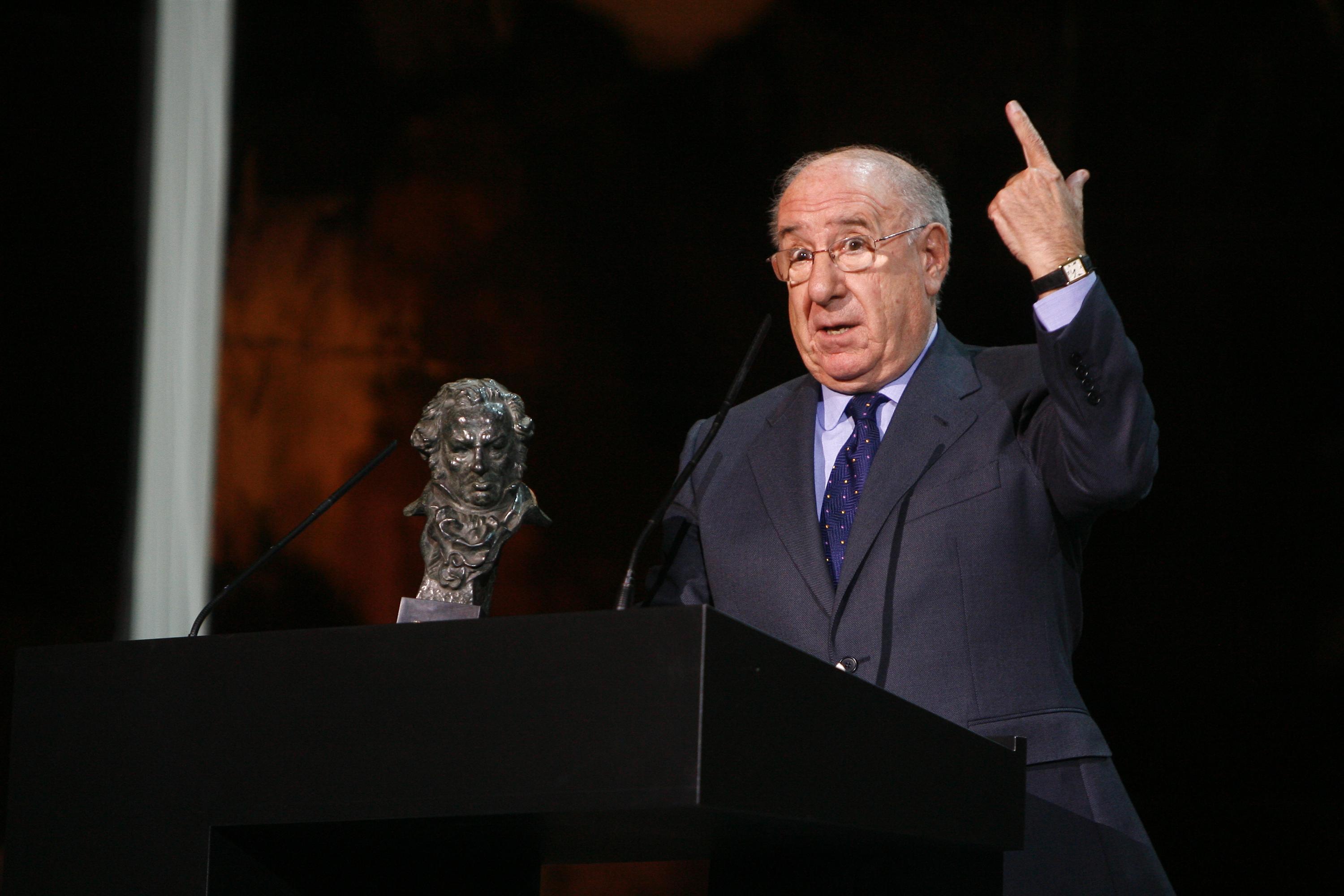 Alfredo Landa durante la ceremonia de entrega de los Premios Goya 2008, celebrada en el Palacio de Congresos el 3 de febrero de 2008 en Madrid, España. | Fuente: Getty Images