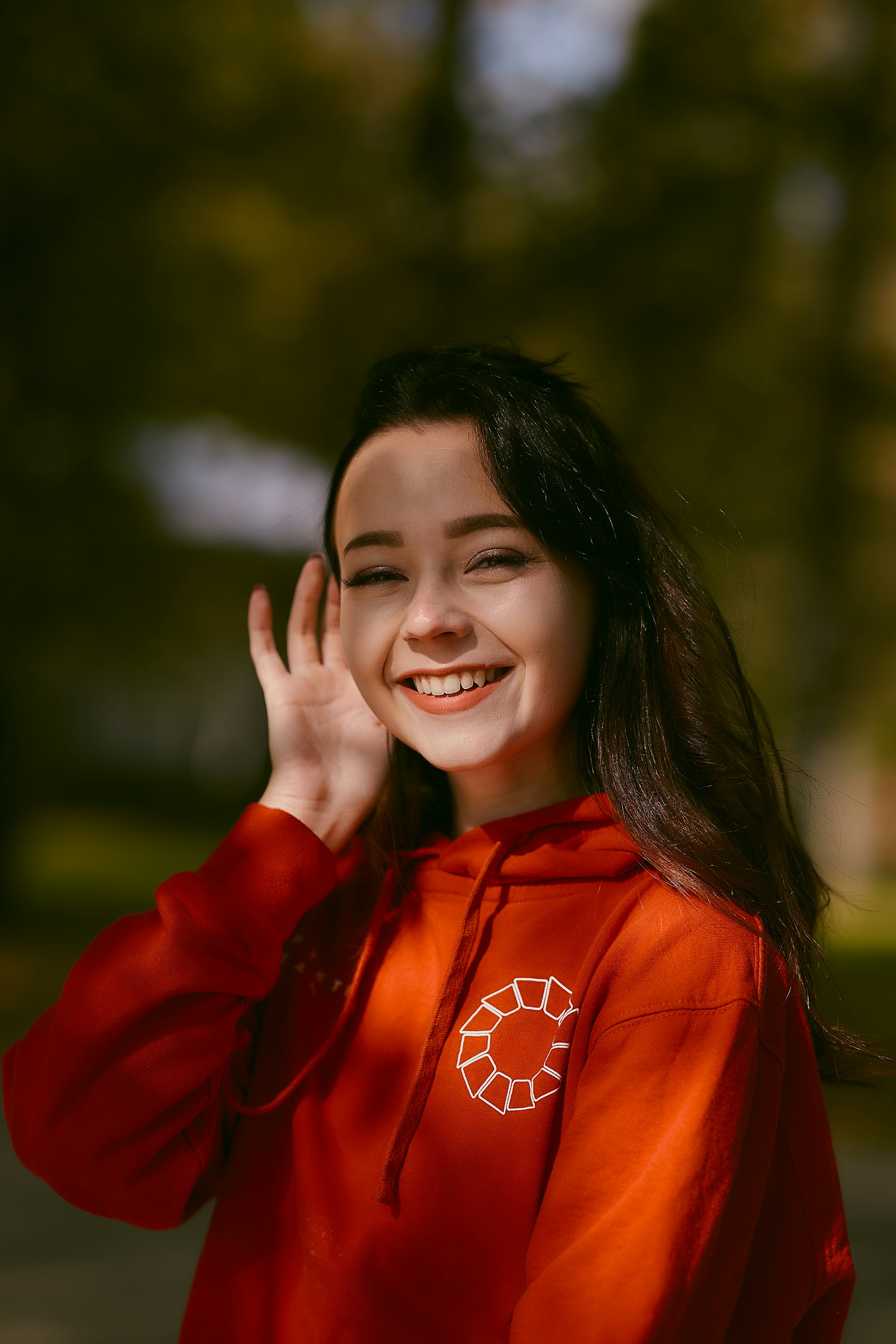 Una adolescente sonriente | Fuente: Unsplash