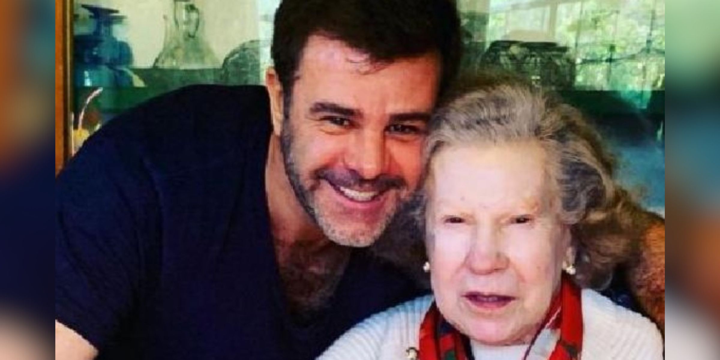 Eduardo Capetillo junto a su madre, María del Carmen Vázquez Alcaide | Fuente: Facebook/Unicable