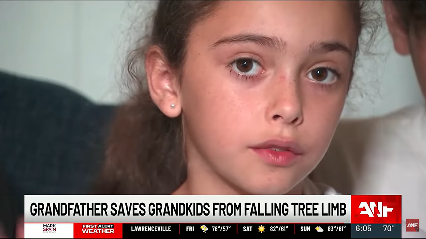 Gabi Krause fotografiada durante una entrevista televisada, fechada en mayo de 2025 | Fuente: AtlantaNewsFirst
