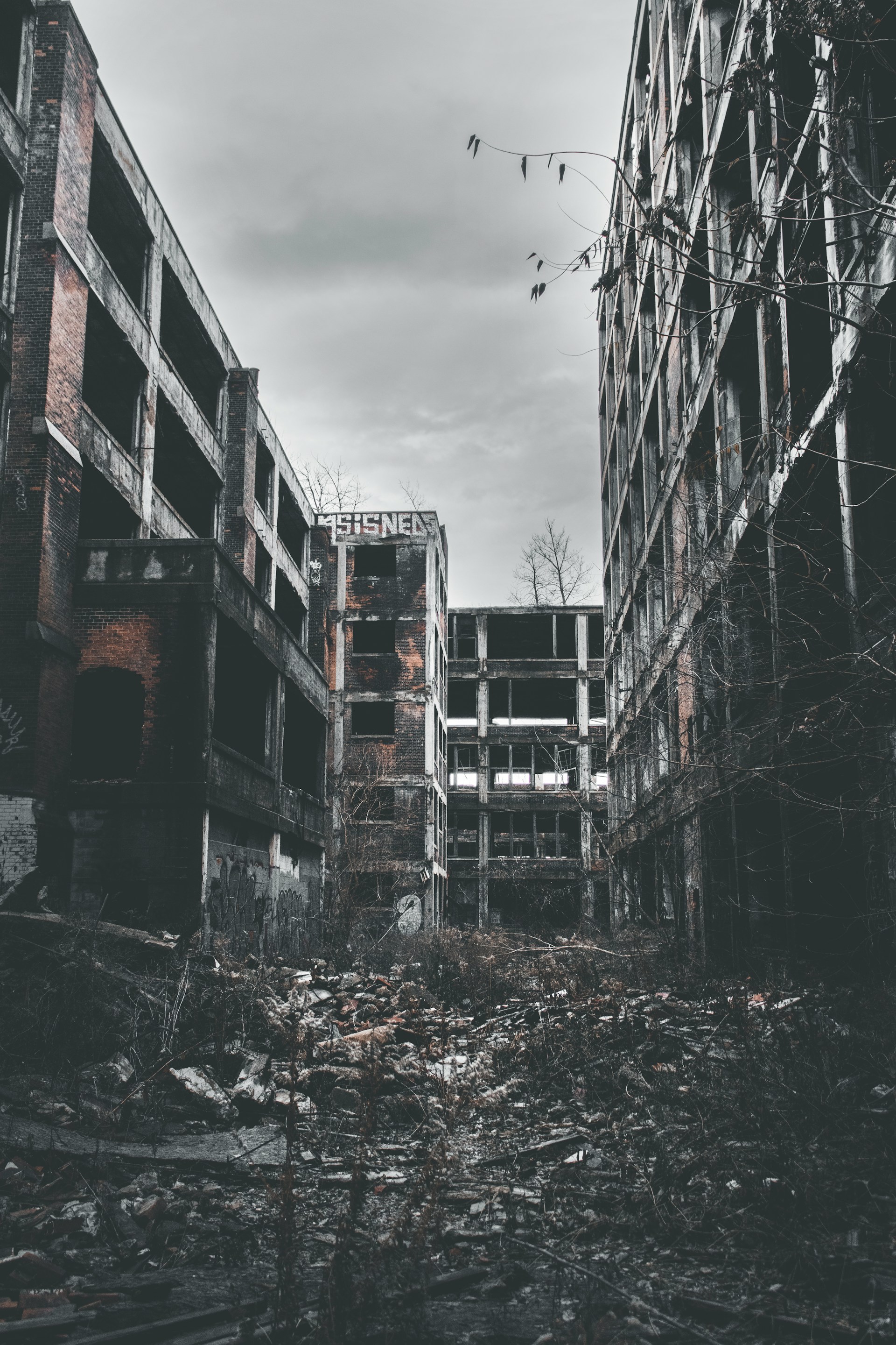Un edificio abandonado | Fuente: Unsplash