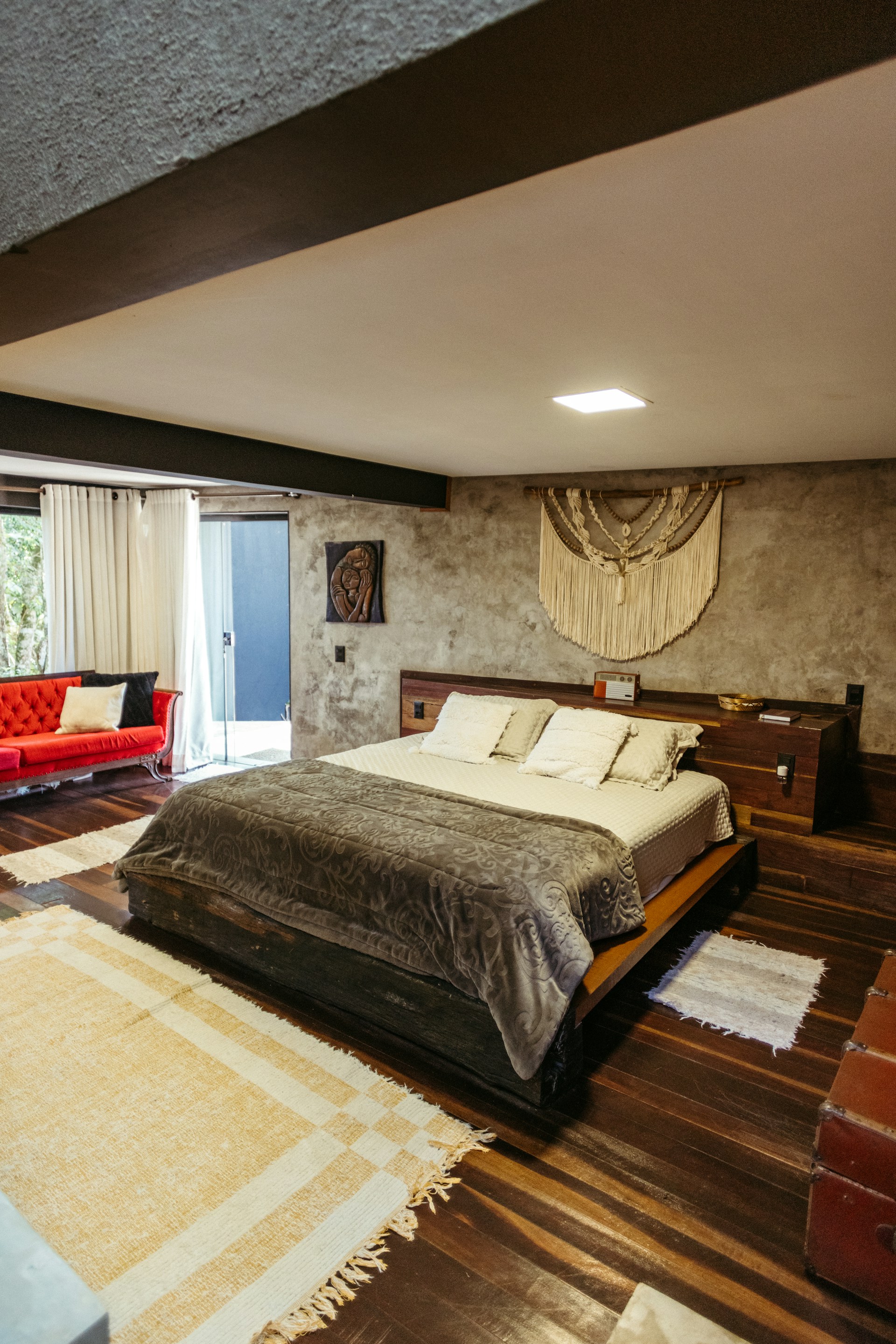 Un dormitorio acogedor | Fuente: Unsplash