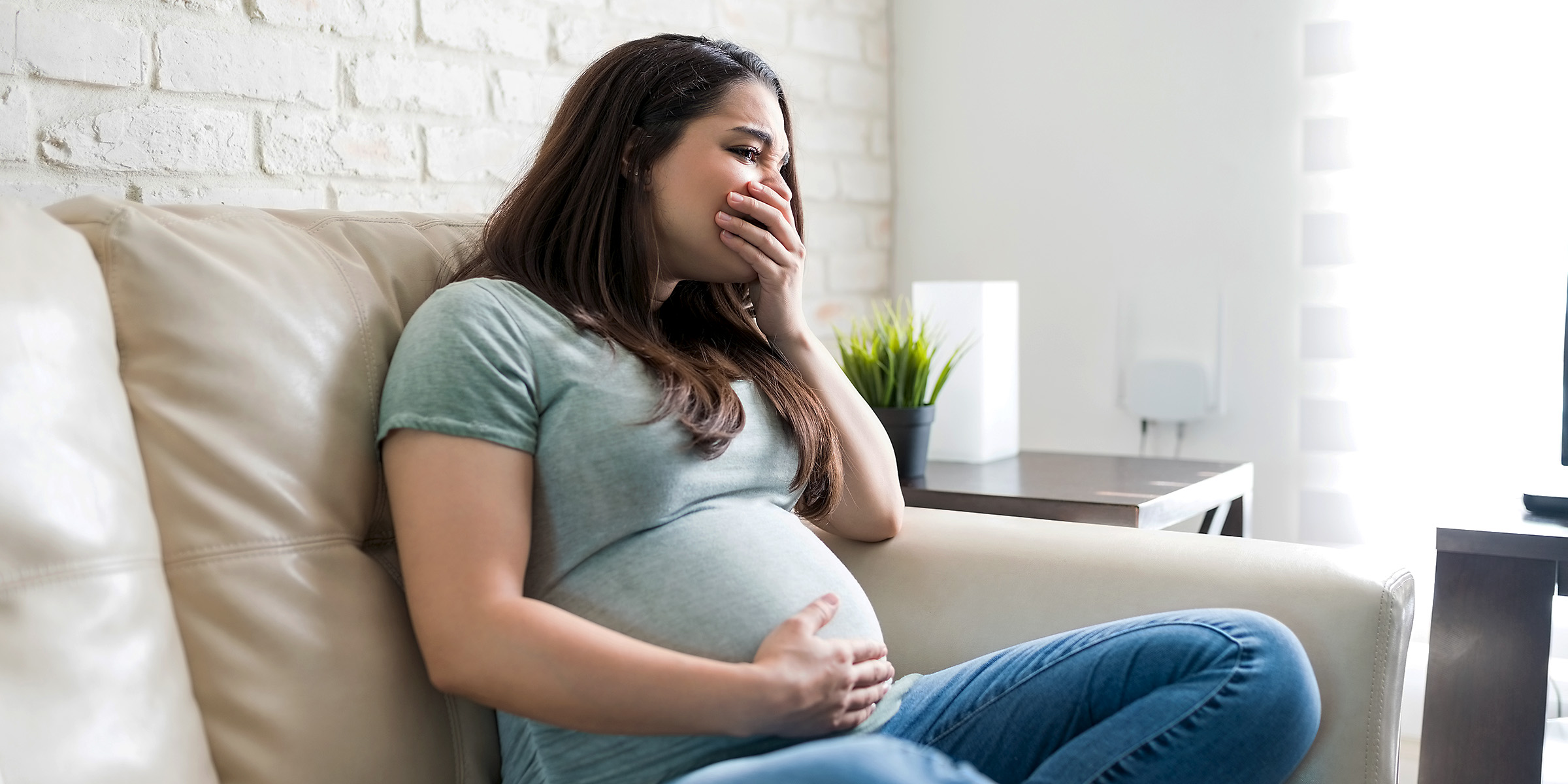 Embarazada disgustada | Fuente: Shutterstock