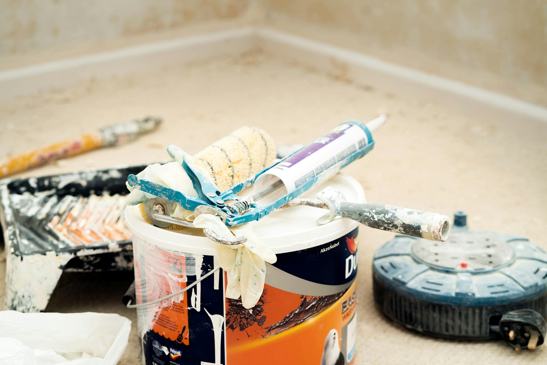 Un cubo de pintura | Fuente: Pexels