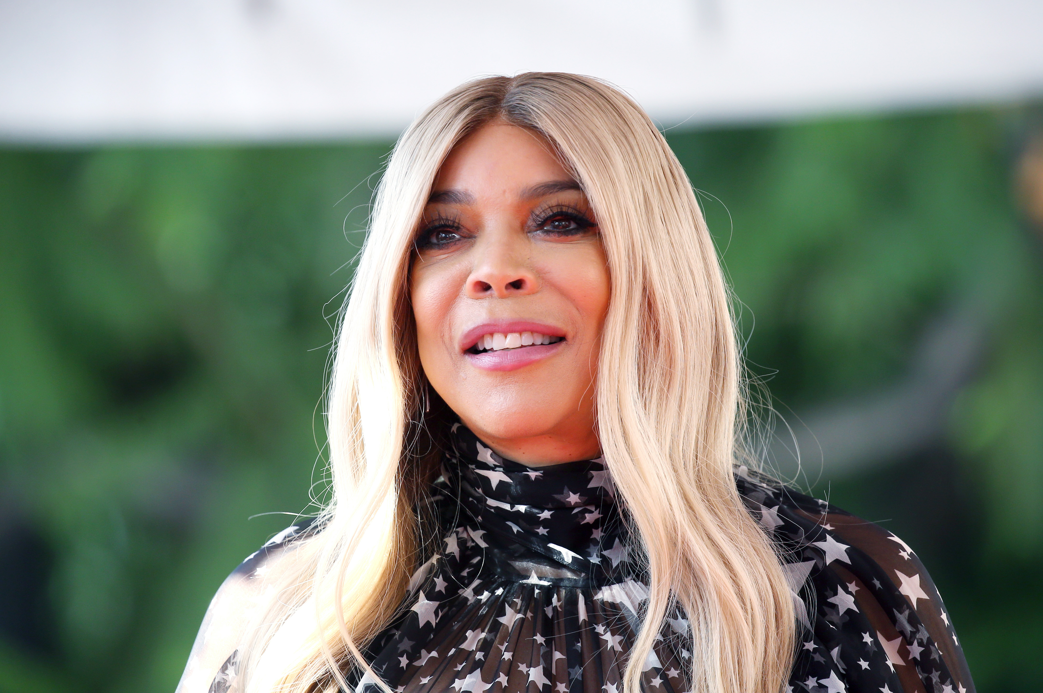 Wendy Williams asiste a la ceremonia en la que se le entrega una estrella en el Paseo de la Fama de Hollywood, en California, el 17 de octubre de 2019 | Fuente: Getty Images