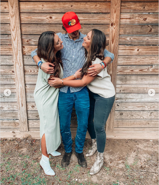 Las sobrinas y el sobrino de Luke Bryan, Til, Kris y Jordan de un post fechado el 6 de noviembre de 2022. | Fuente: Instagram/kris_cheshire