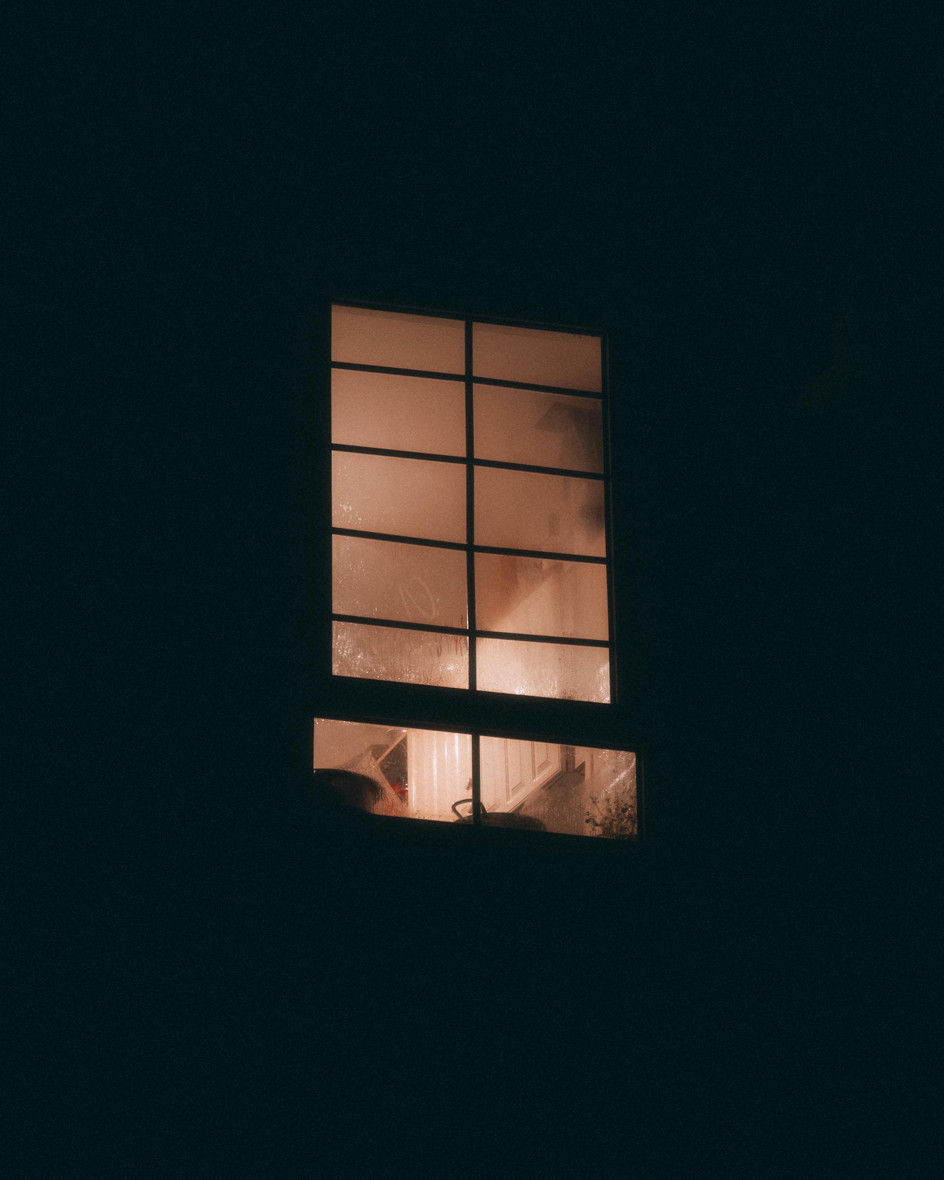 La ventana de un apartamento | Fuente: Pexels