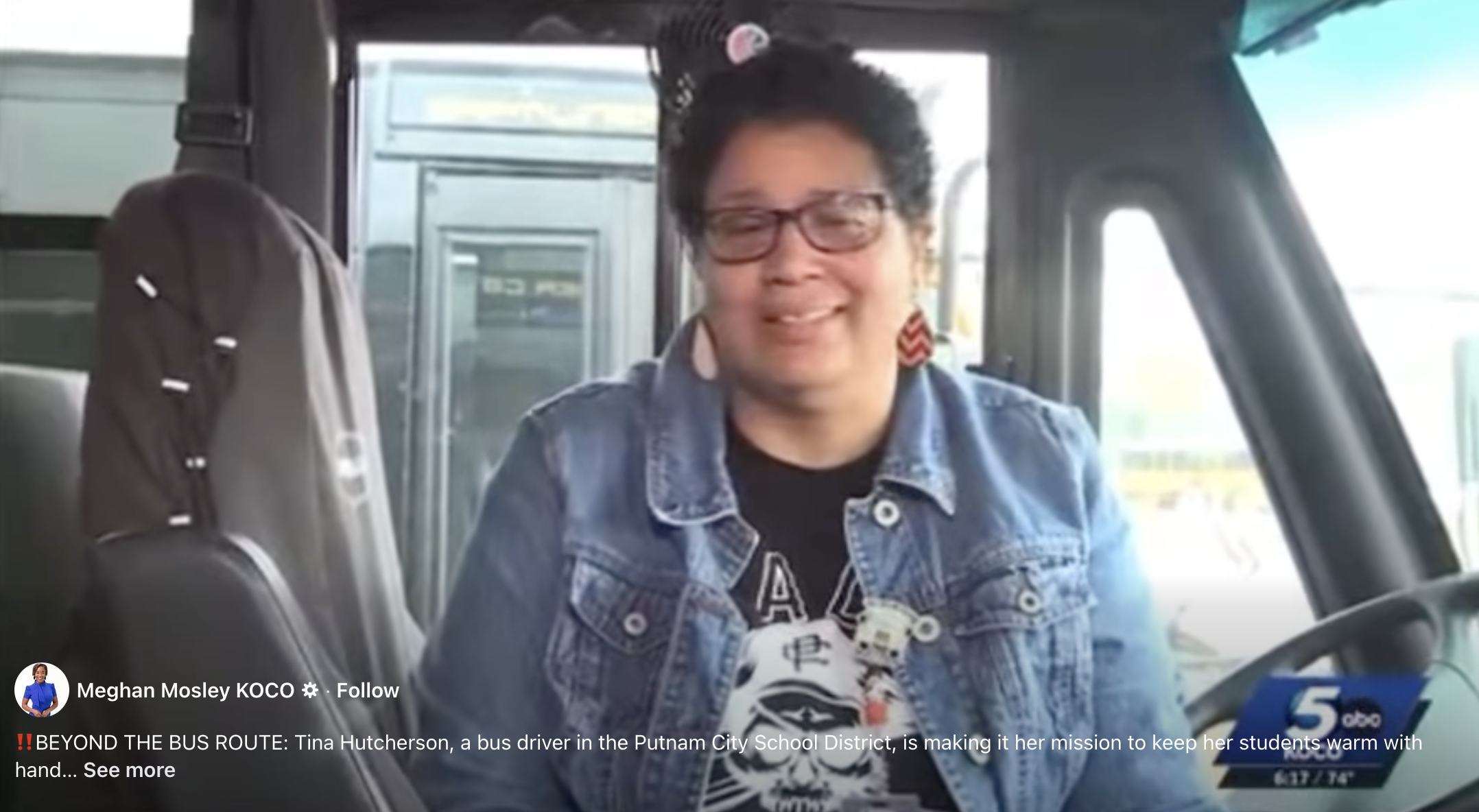 Tina Hutcherson comparte sus pensamientos sobre querer tejer para niños en edad escolar, con fecha del 19 de noviembre de 2025 | Fuente: Facebook/meghanmosleykoco