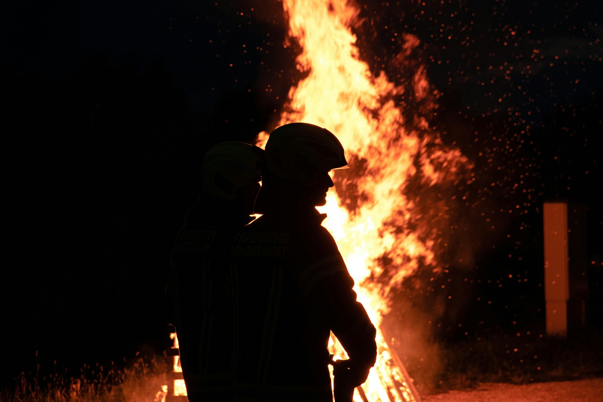 Un bombero de servicio | Fuente: Unsplash
