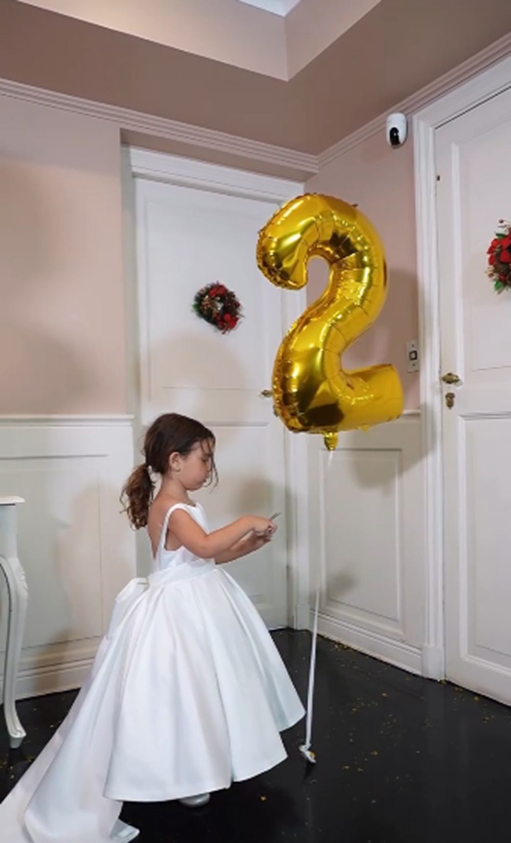 La hija de Barby Franco y Fernando Burlando celebrando sus cumpleaños número 3 | Fuente: Instagram/barbaritafranco21