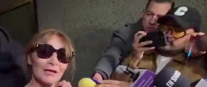La madre de Fede Dorcaz, María Eugenia haciendo declaraciones a los medios | Fuente: X.com/POSTAEntre