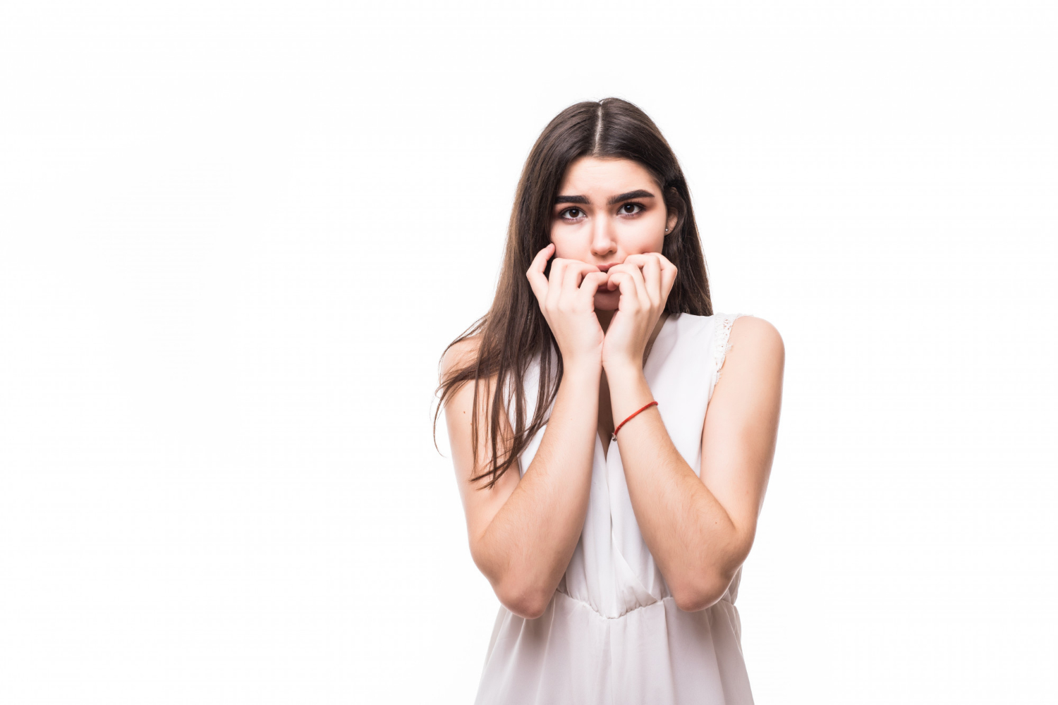 Una mujer nerviosa | Fuente: Freepik