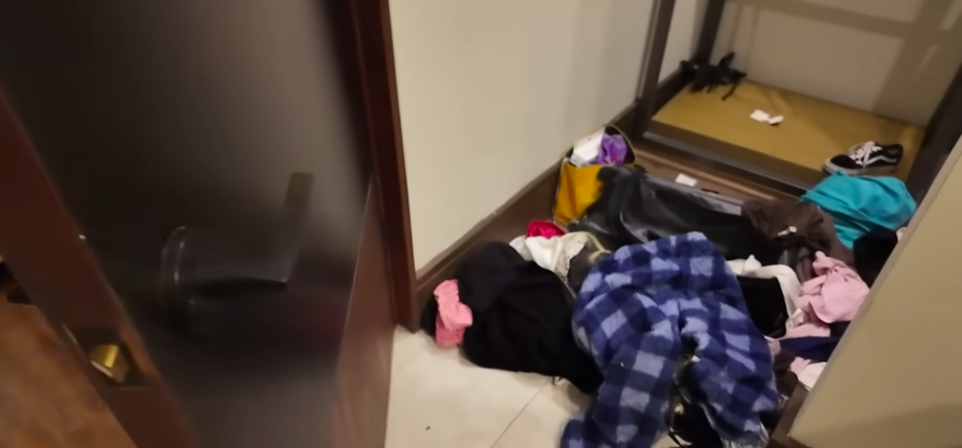 La casa tras el robo. | Foto: YouTube/Alfredo Valenzuela