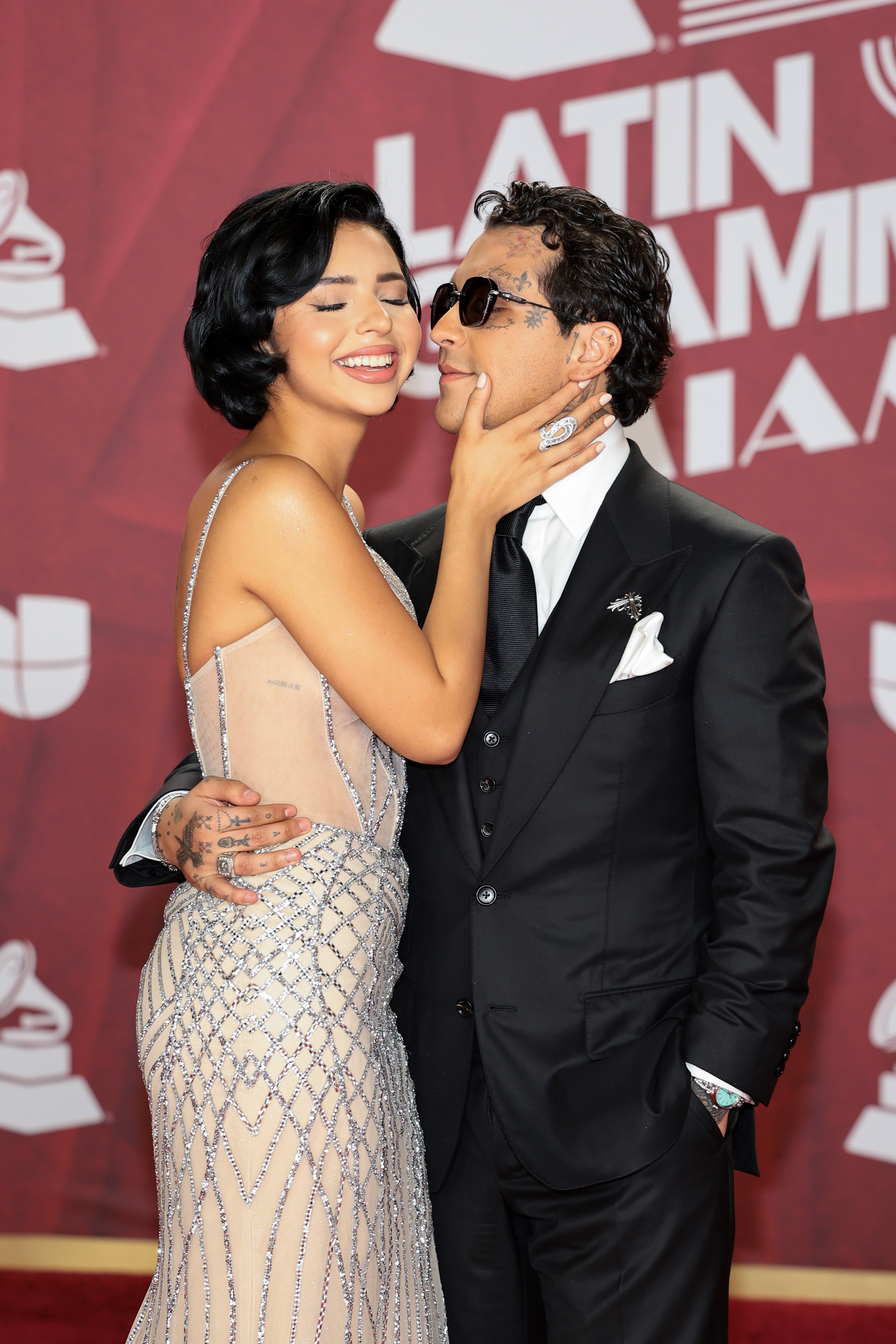 Ángela Aguilar y Christian Nodal asisten a la 25ª Entrega del Latin GRAMMY en el Kaseya Center el 14 de noviembre de 2024 en Miami, Florida. | Fuente: Getty Images