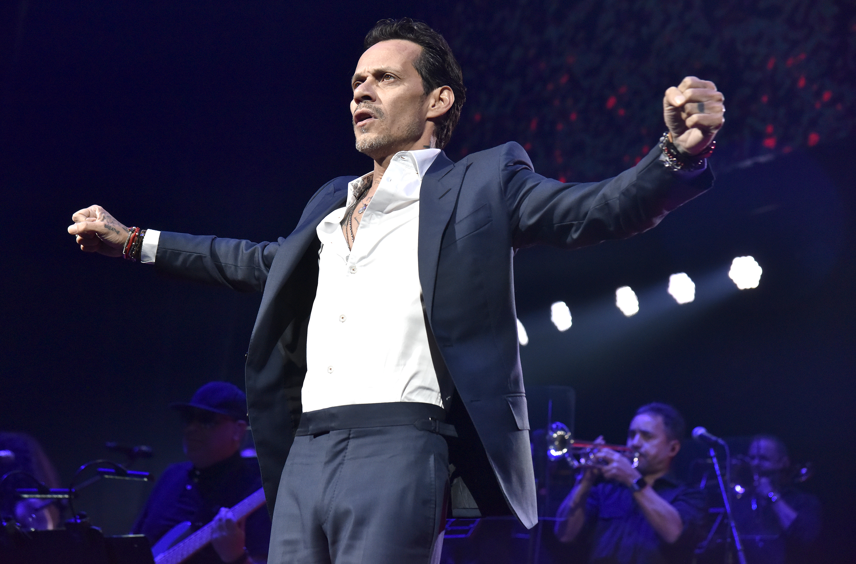 Marc Anthony se presenta durante su gira "Legacy" en el SAP Center el 8 de febrero de 2019 en San José, California. | Fuente: Getty Images