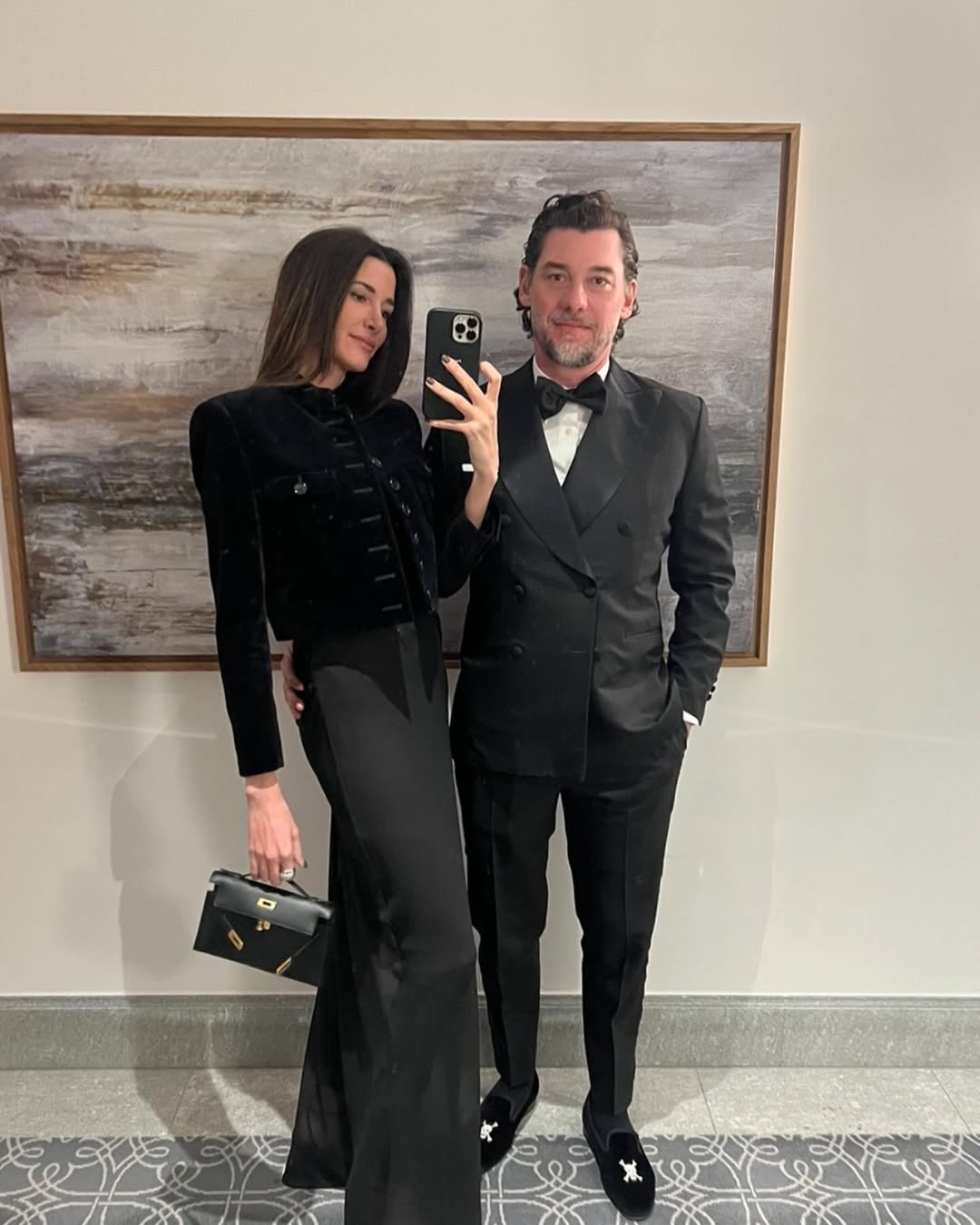 Jonathan Andic con su pareja. | Fuente: Instagram/@paulanata