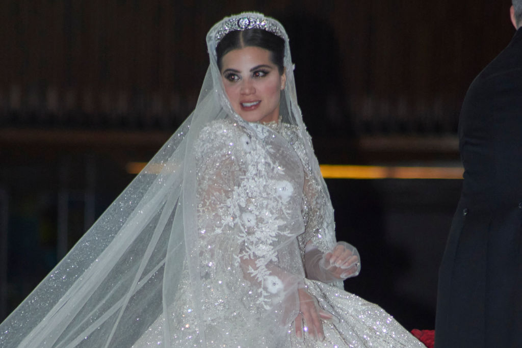 Cinthia Aparicio asiste a su boda en la Basílica de Guadalupe el 3 de noviembre de 2023 en Ciudad de México, México. | Foto: Getty Images