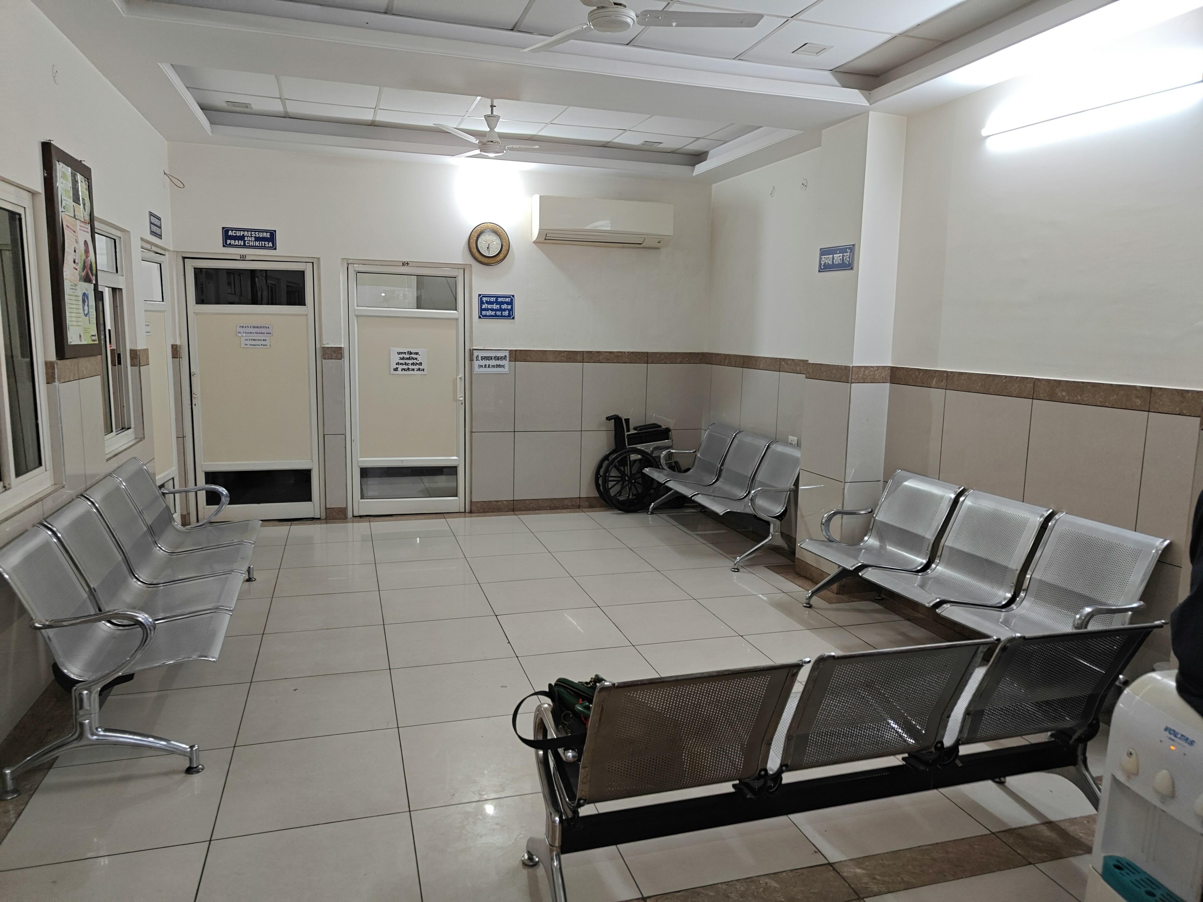 La sala de espera de un hospital | Fuente: Unsplash