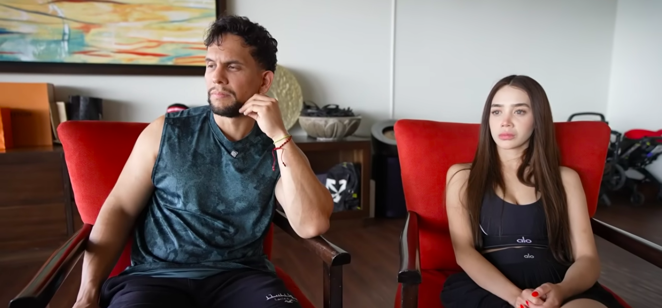 Alfredo Valenzuela y su esposa. | Foto: YouTube/Alfredo Valenzuela