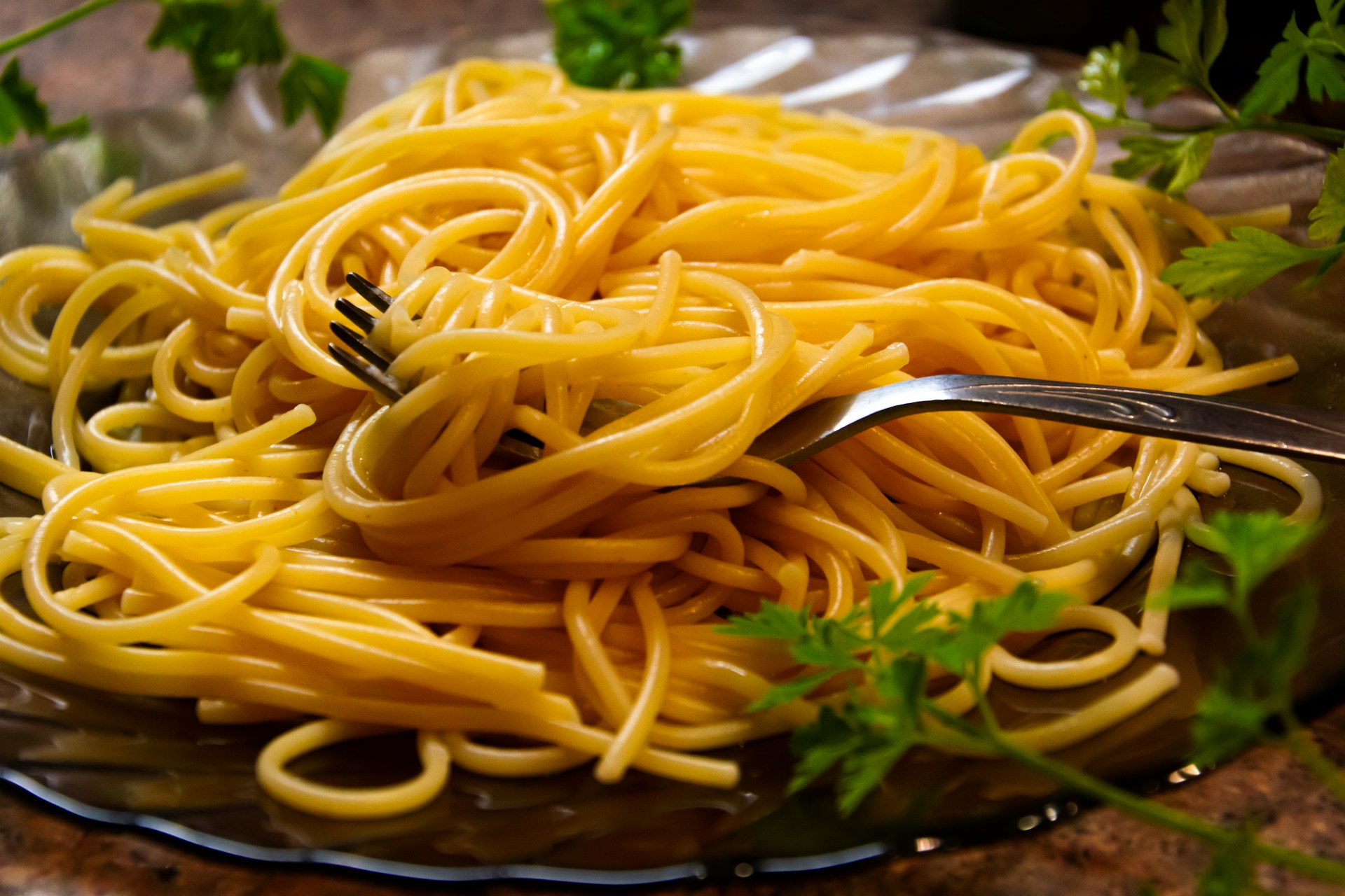 Espaguetis sencillos en un plato | Fuente: Unsplash