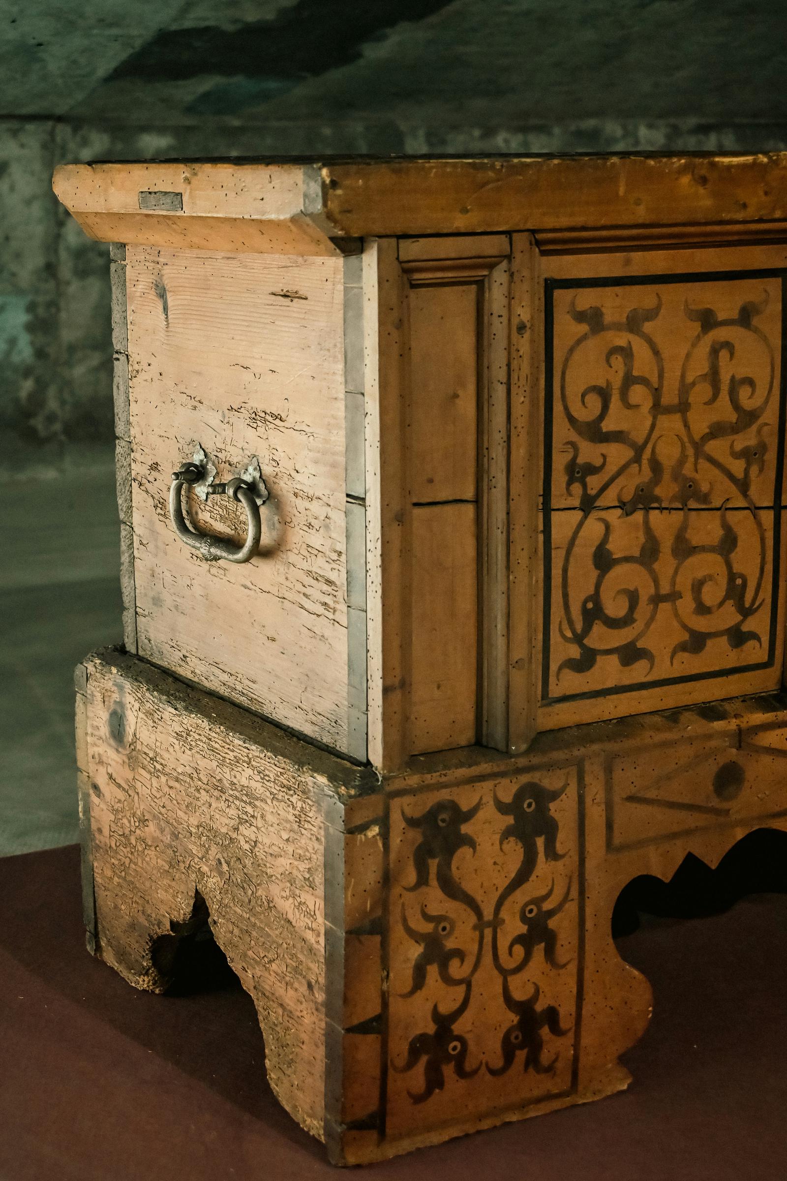 Una caja de madera antigua | Fuente: Unsplash