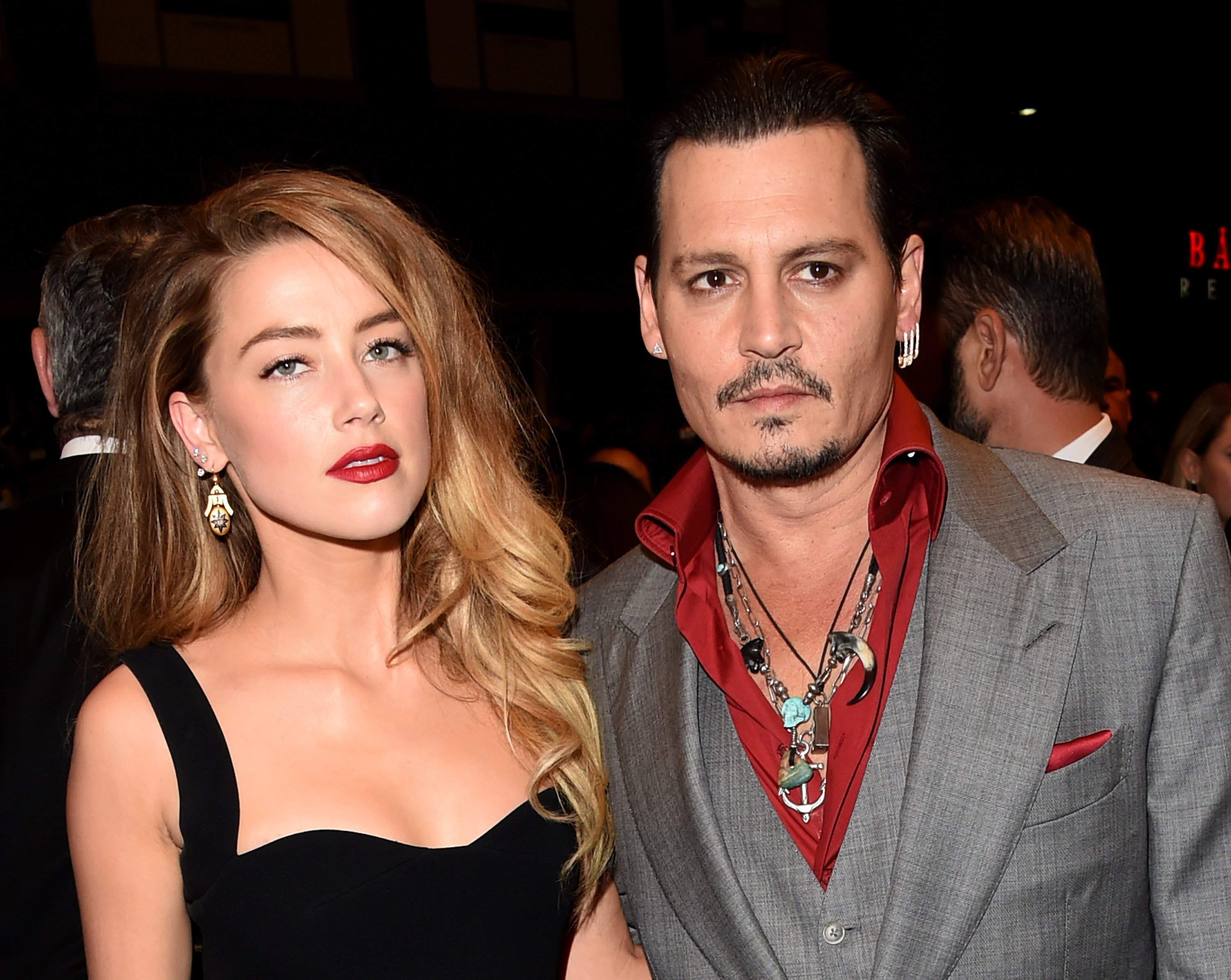 Johnny Depp y Amber Heard asisten al estreno de "Black Mass" durante el Festival Internacional de Cine de Toronto de 2015, el 14 de septiembre de 2015 | Fuente: Getty Images