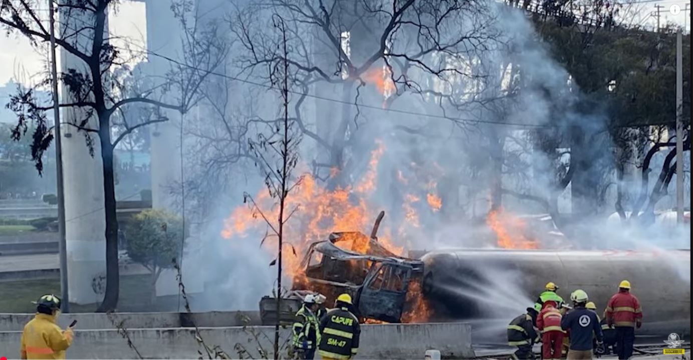 Imágenes del lugar de la explosión | Fuente: YouTube.com/ElUniversalMex