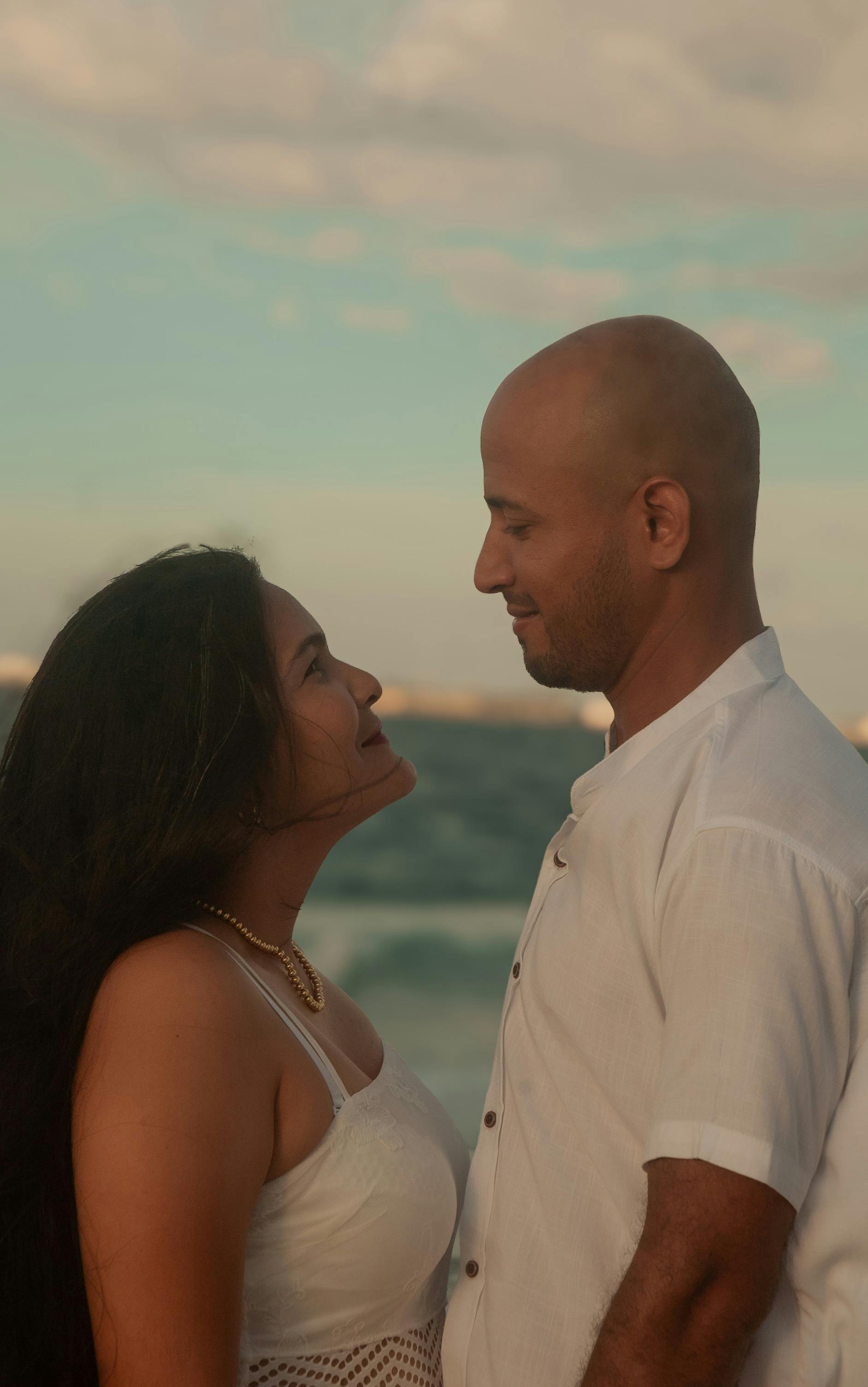 Una pareja feliz | Fuente: Pexels