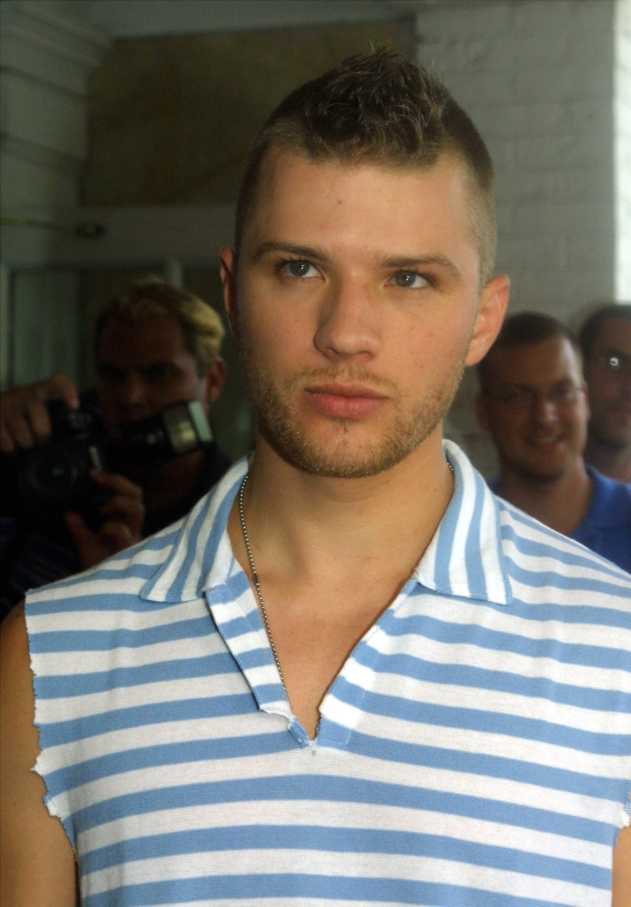 El actor llega a la proyección de "Legally Blonde" el 7 de julio de 2001 en Southampton, Nueva York | Fuente: Getty Images