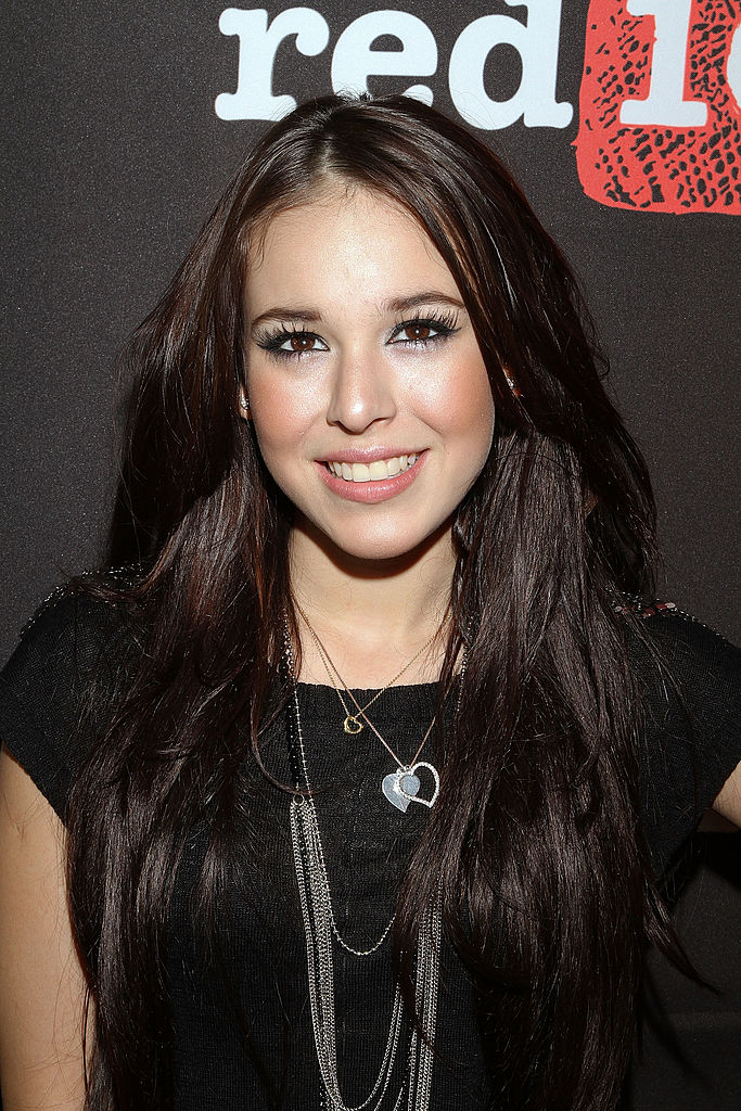 La actriz Danna Paola asiste a la fiesta cóctel del Social Media Fest en Masaryk Polanco el 27 de octubre de 2011 en Ciudad de México, México. | Foto: Getty Images