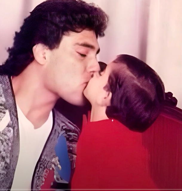 Eduardo Yáñez y su hijo Eduardo Jr. | Fuente: Youtube/Famosos.