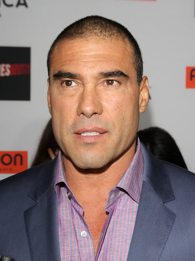 Eduardo Yáñez asiste al estreno de "Ladrones" de Pantelion Films en ArcLight Cinemas el 21 de septiembre de 2015 en Hollywood, California. | Fuente: Getty Images
