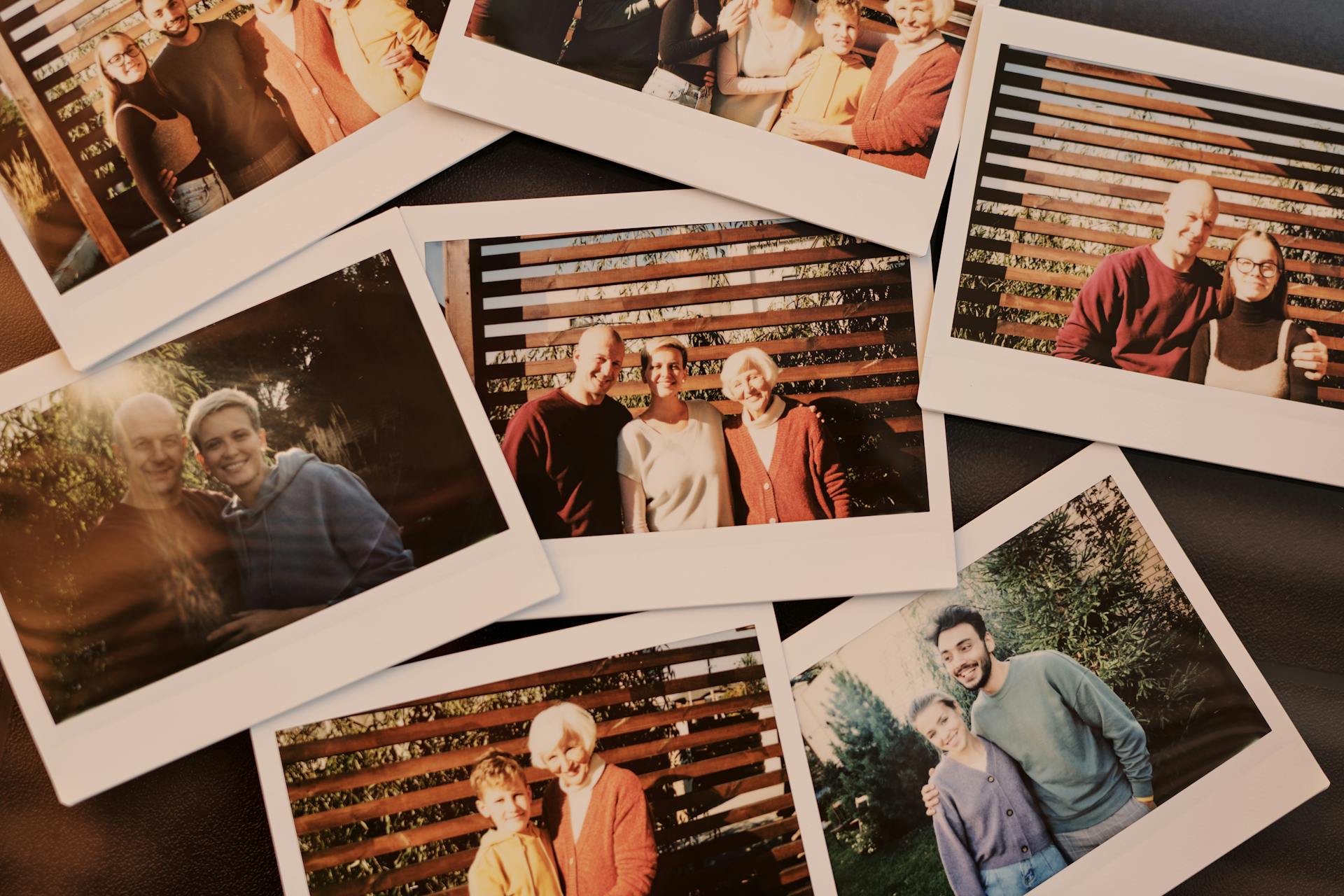Una colección de fotografías familiares | Fuente: Pexels